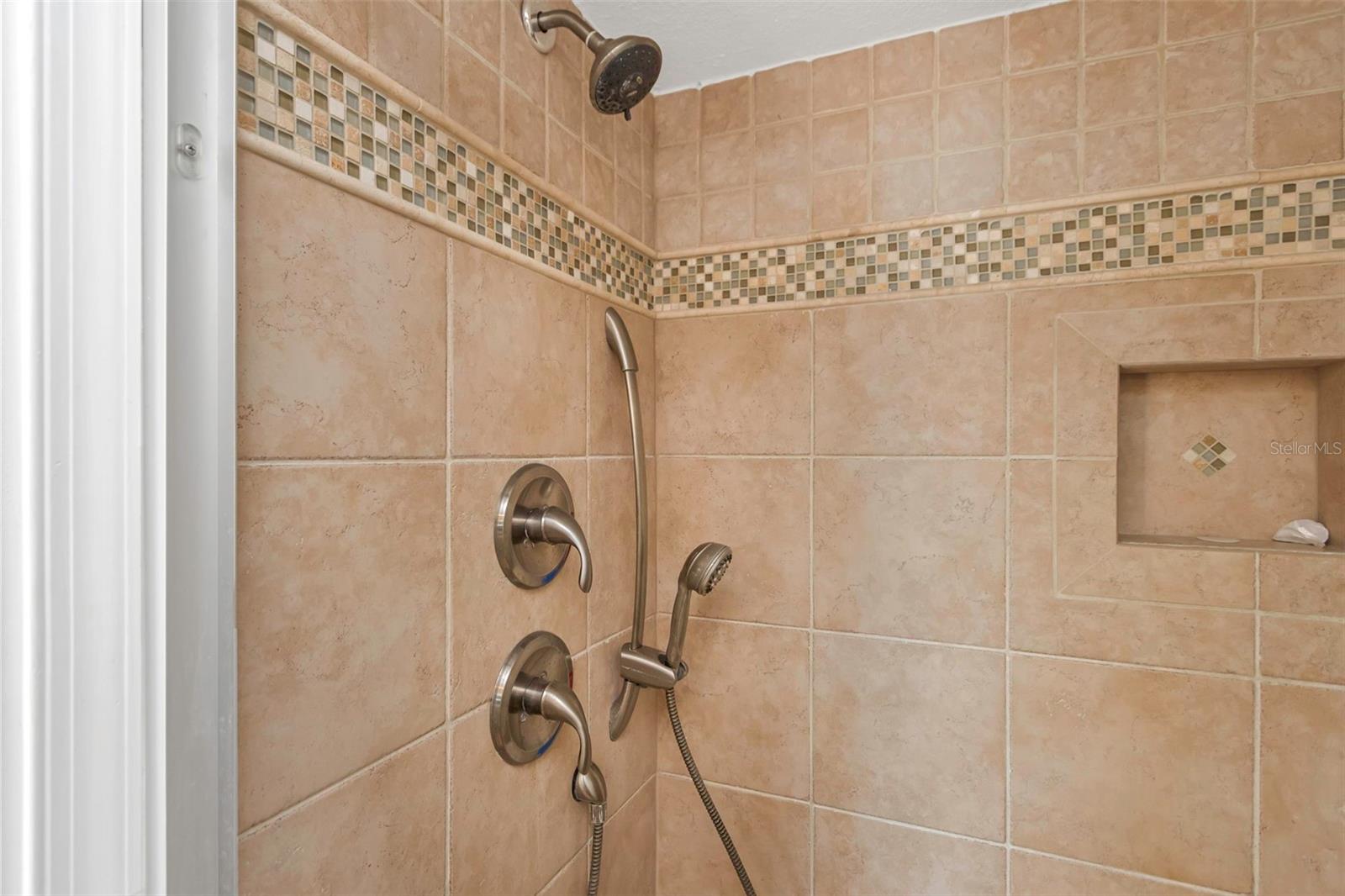 PIPERS III A CONDO - Residential