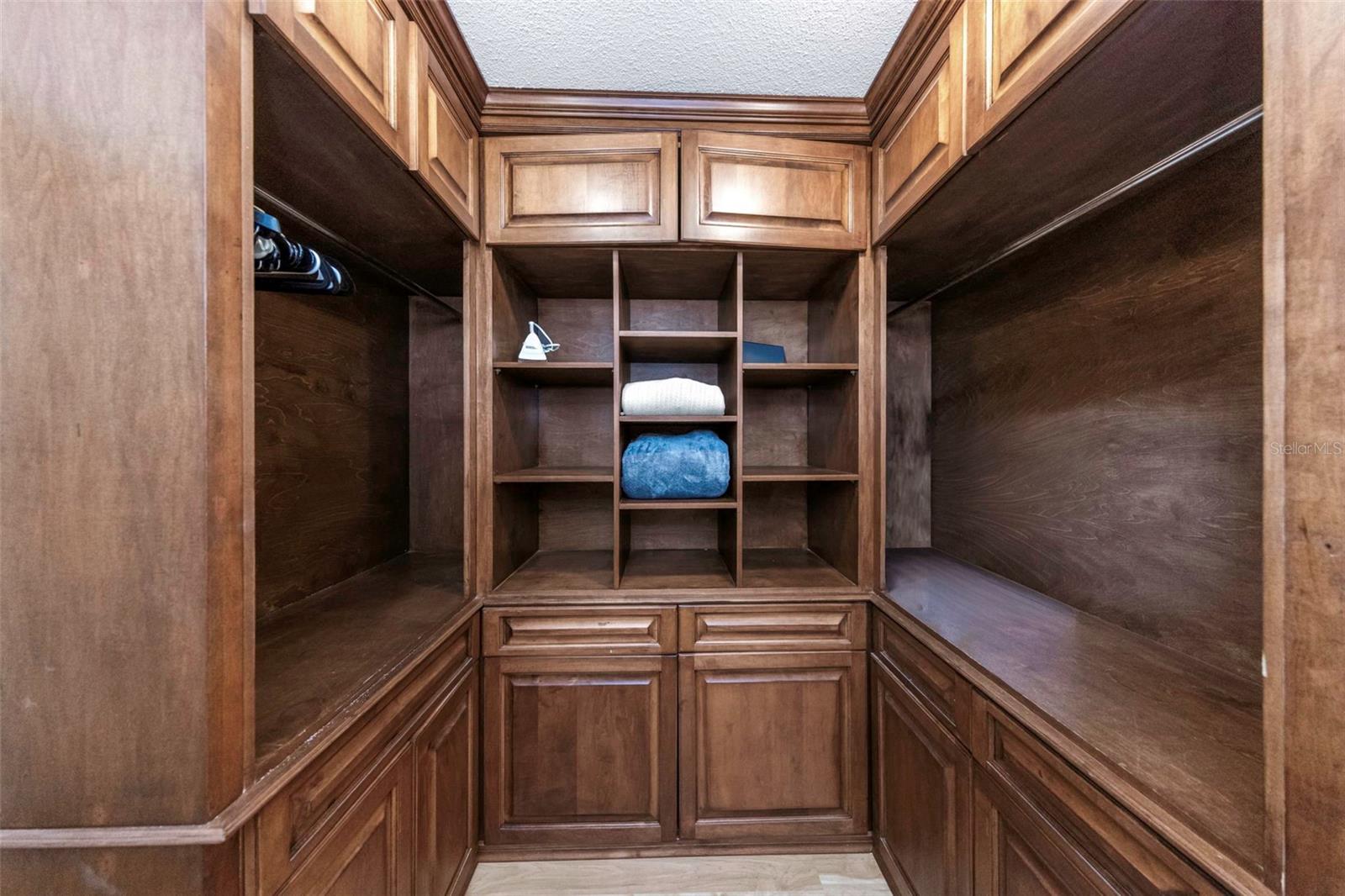 PIPERS III A CONDO - Residential