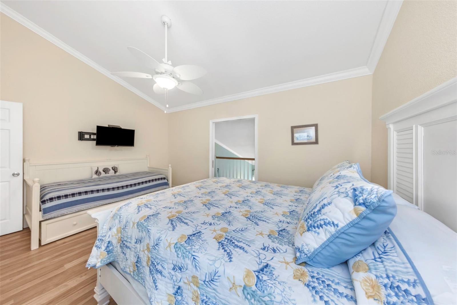 PIPERS III A CONDO - Residential