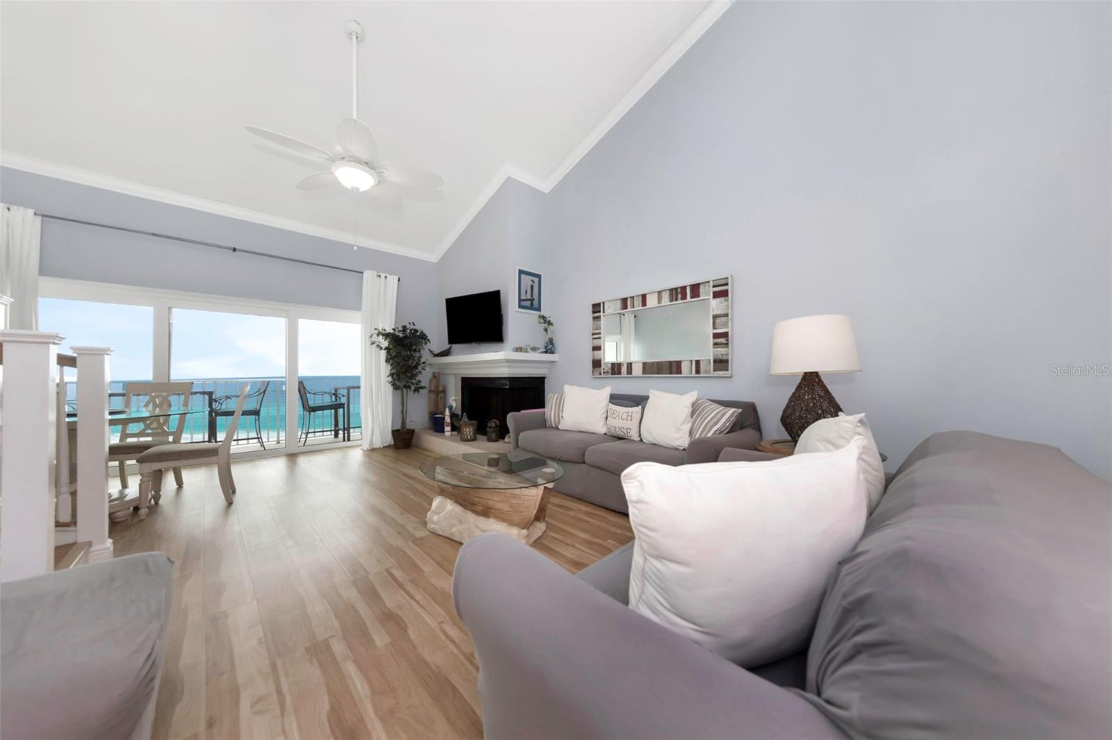 PIPERS III A CONDO - Residential