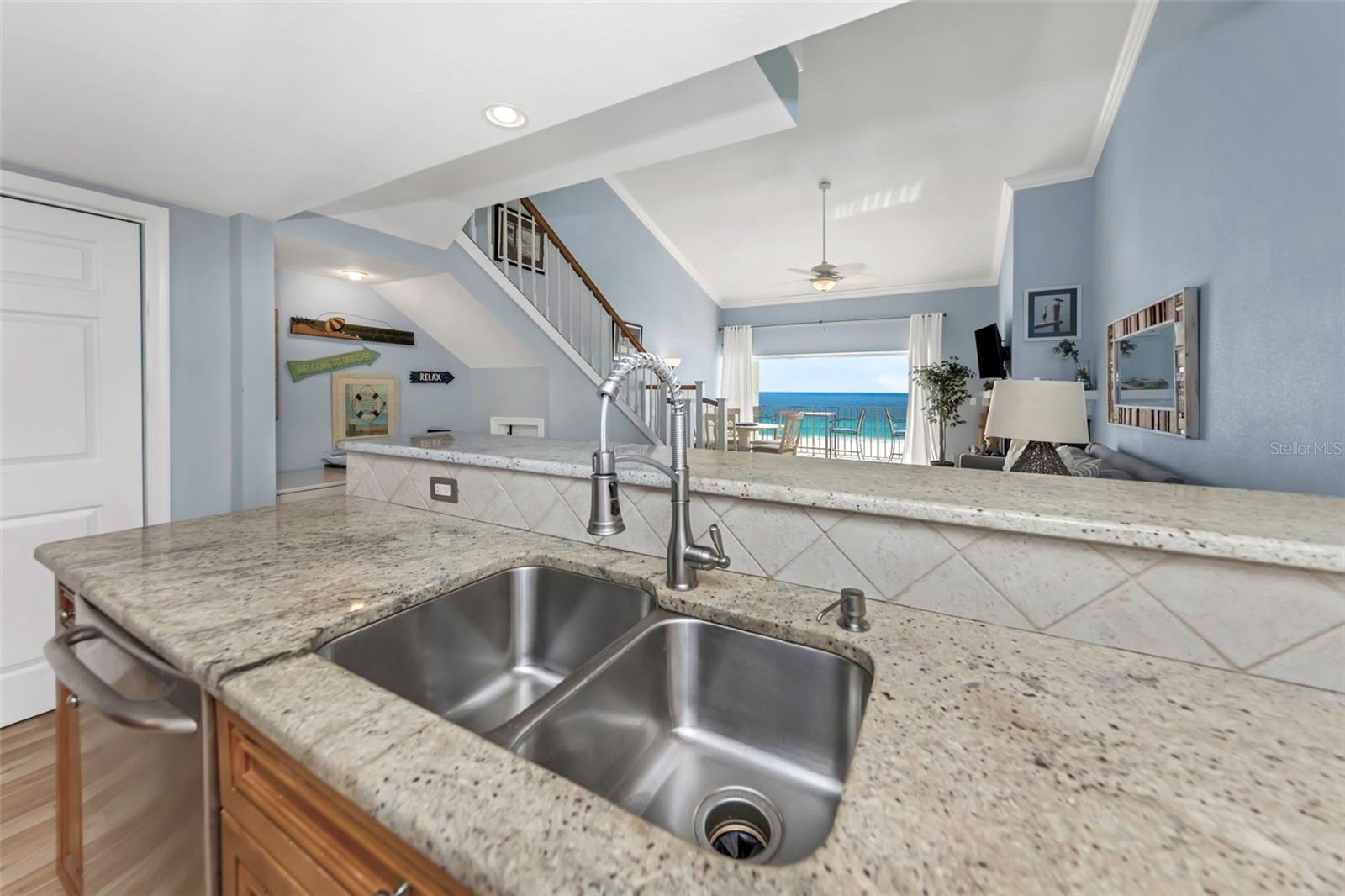 PIPERS III A CONDO - Residential