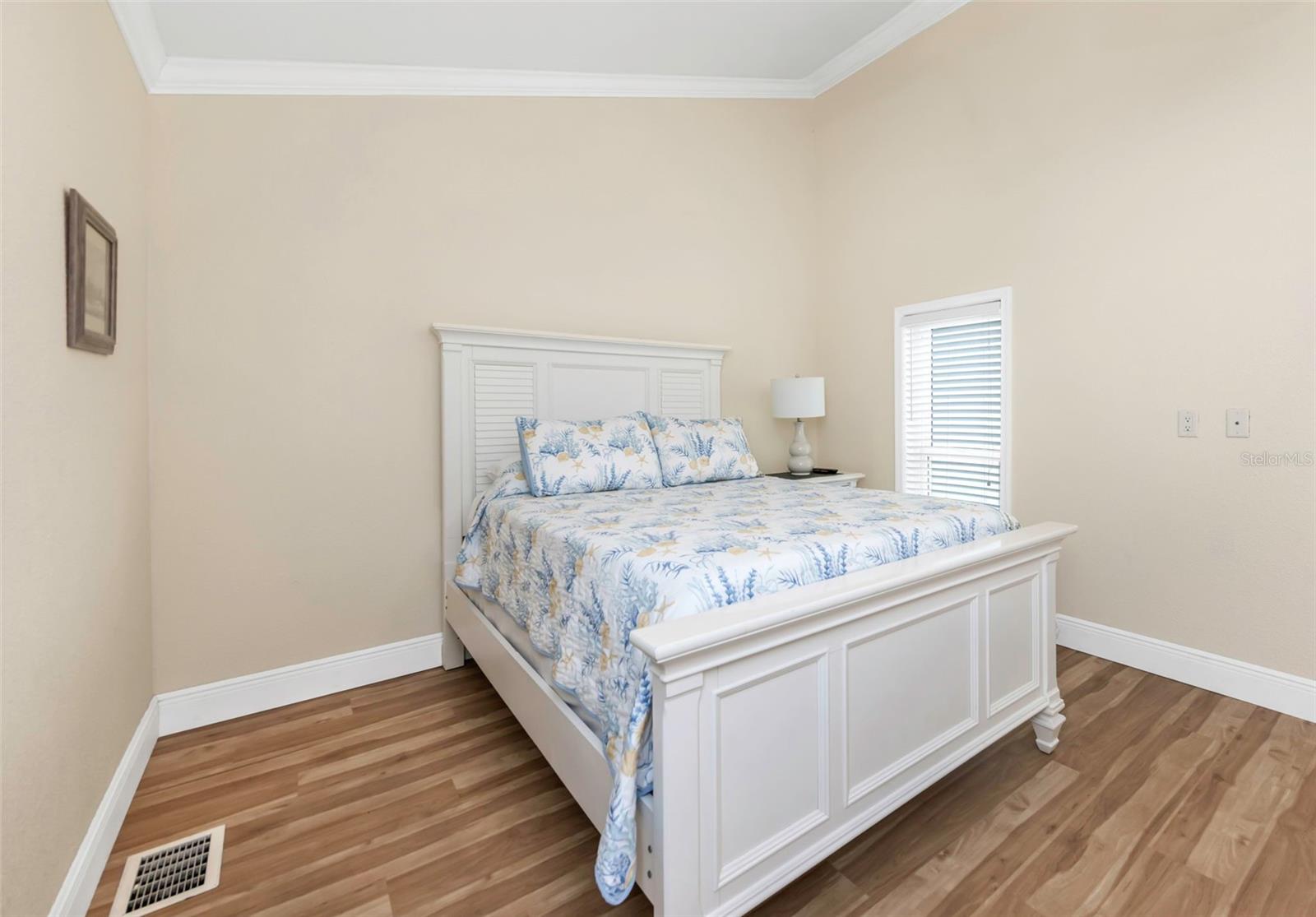 PIPERS III A CONDO - Residential