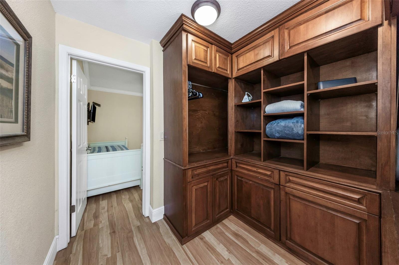 PIPERS III A CONDO - Residential