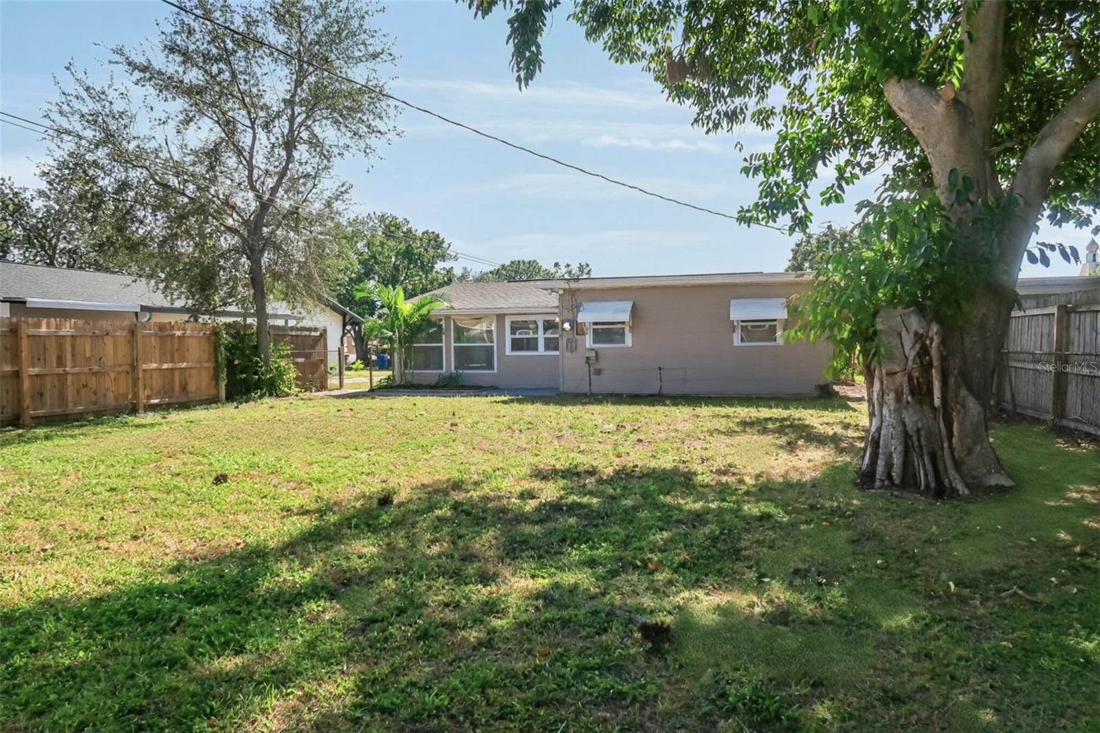 BAYBRIDGE HEIGHTS - Residential Lease