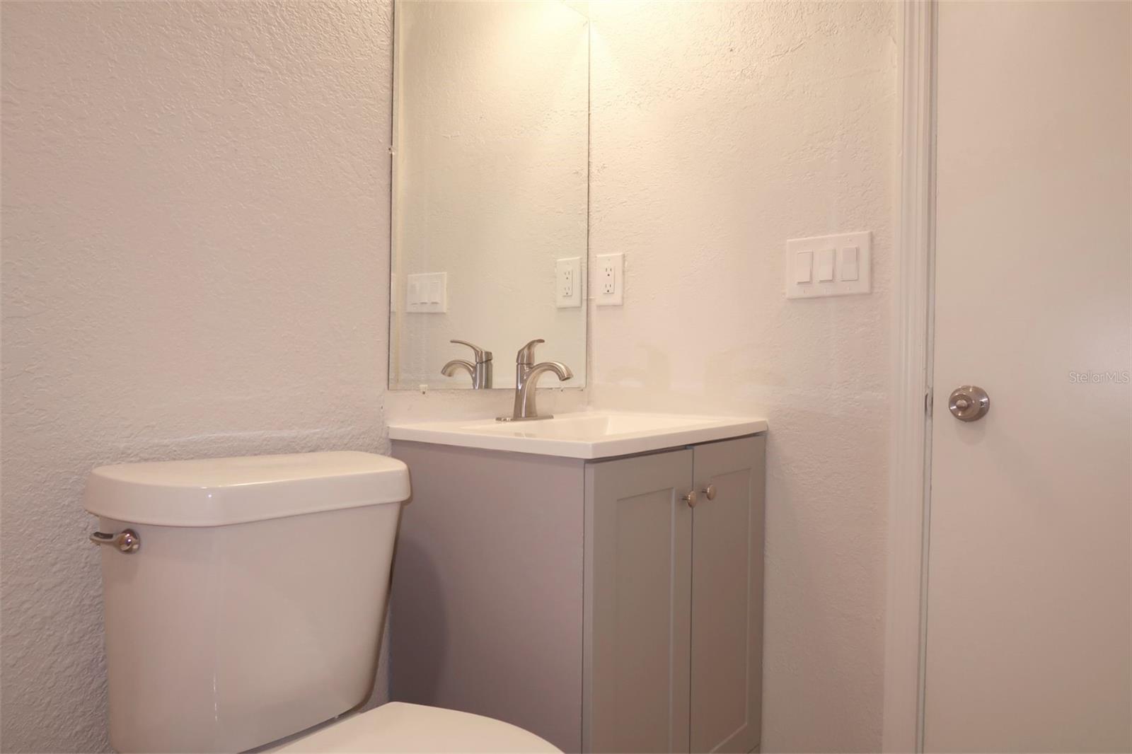 BAYBRIDGE HEIGHTS - Residential Lease