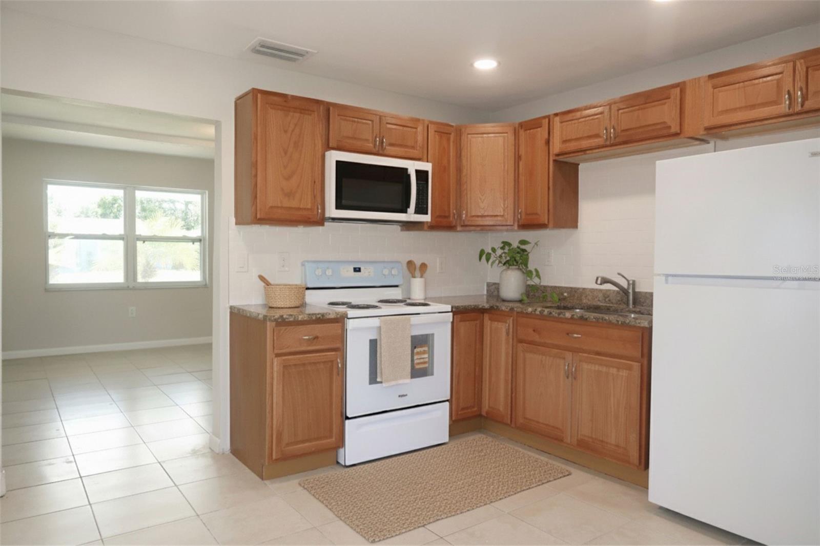 BAYBRIDGE HEIGHTS - Residential Lease