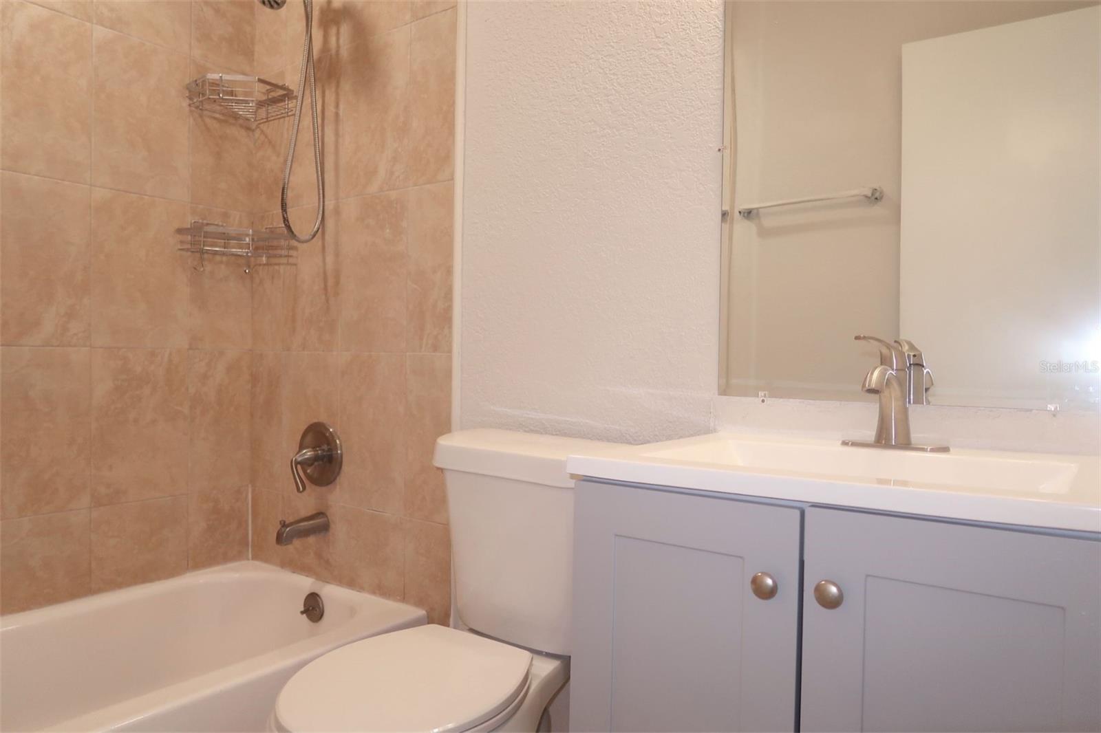 BAYBRIDGE HEIGHTS - Residential Lease