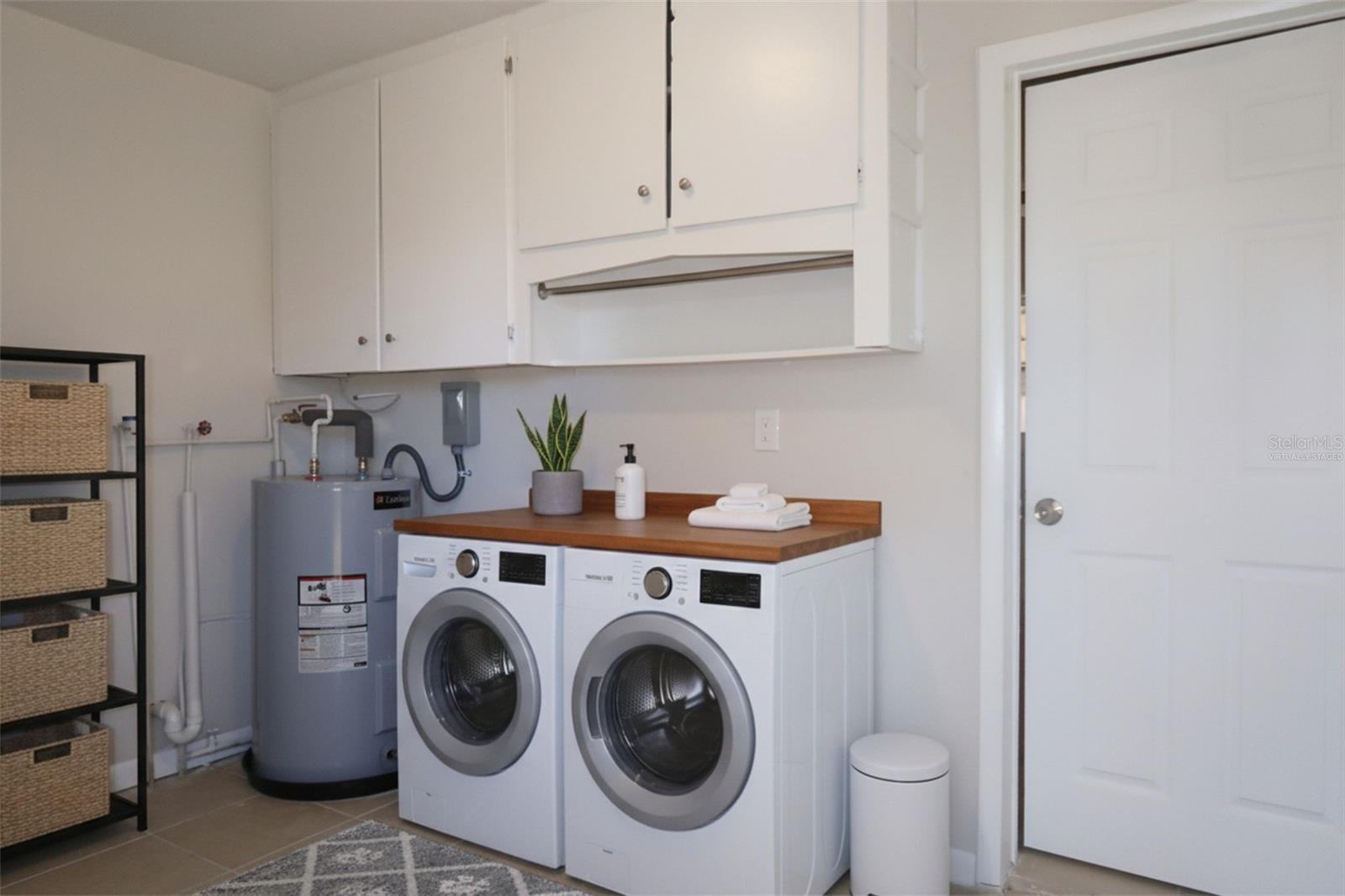 BAYBRIDGE HEIGHTS - Residential Lease