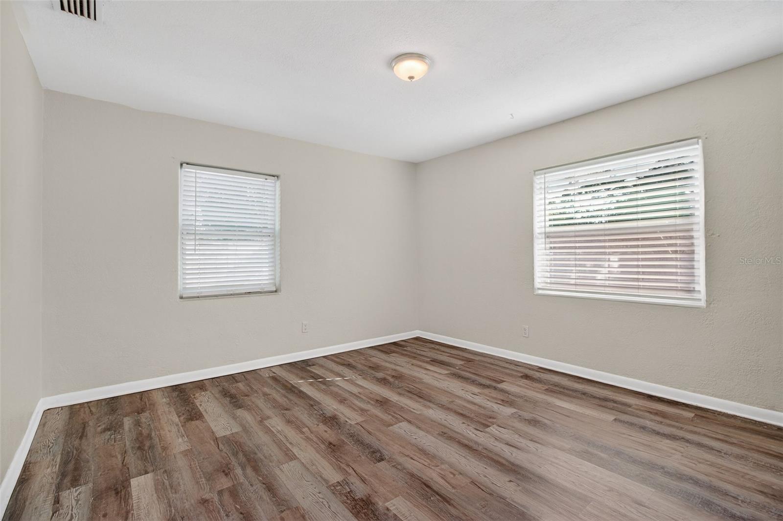 BREEZE HILL - Residential