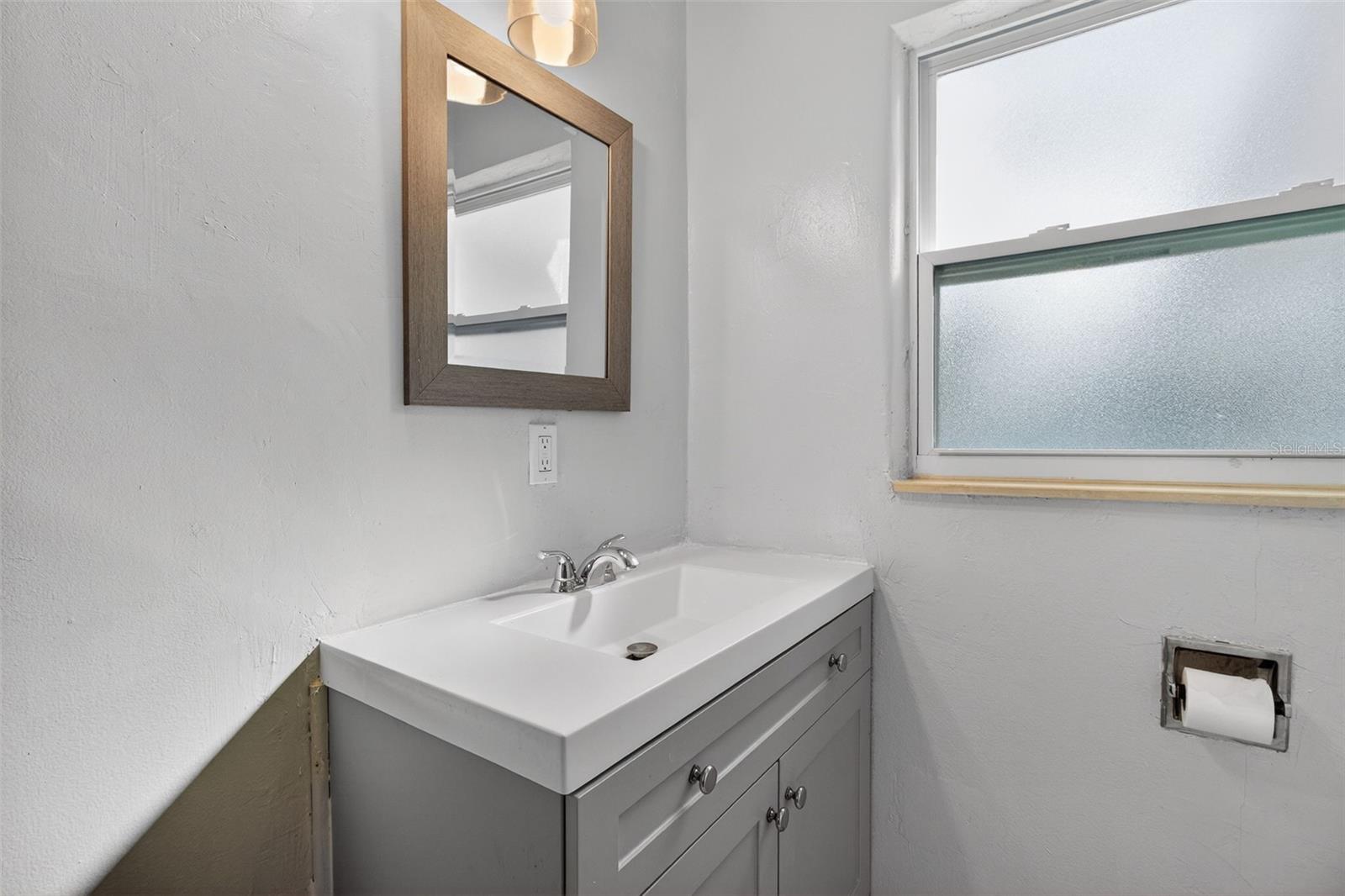 BREEZE HILL - Residential