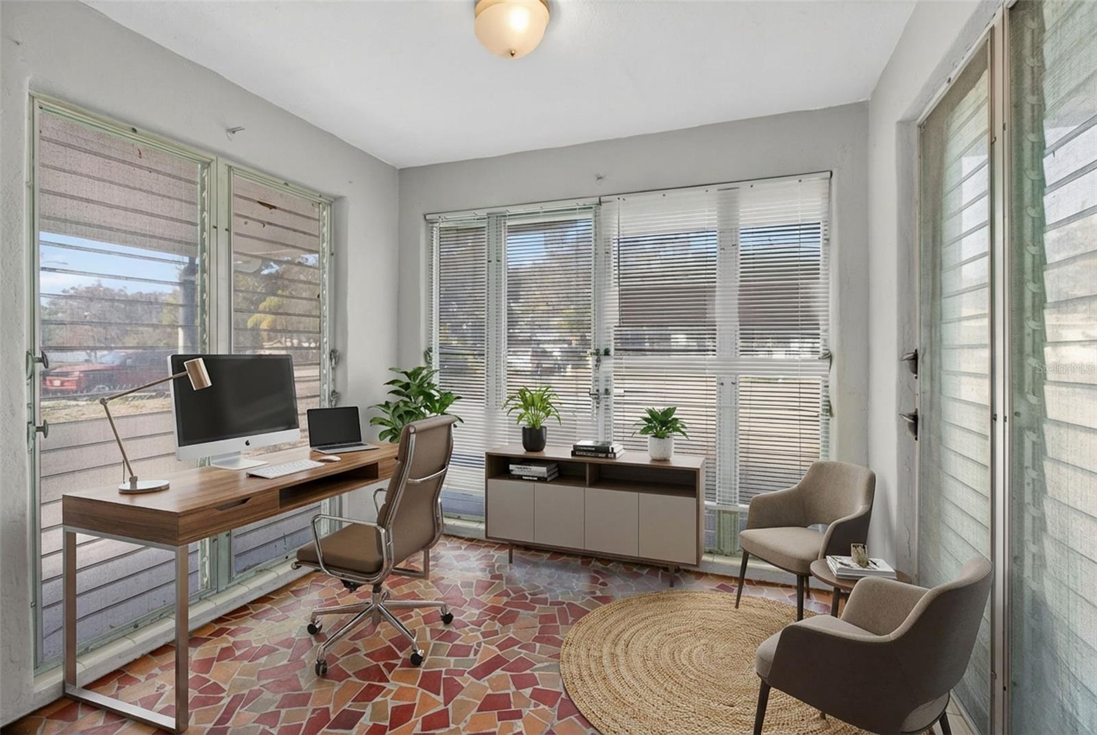 BREEZE HILL - Residential