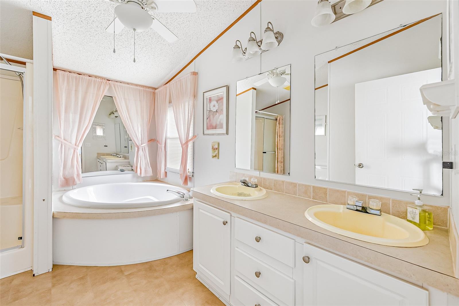 BAREFOOT BAY UNIT 02 PT 10 - Residential