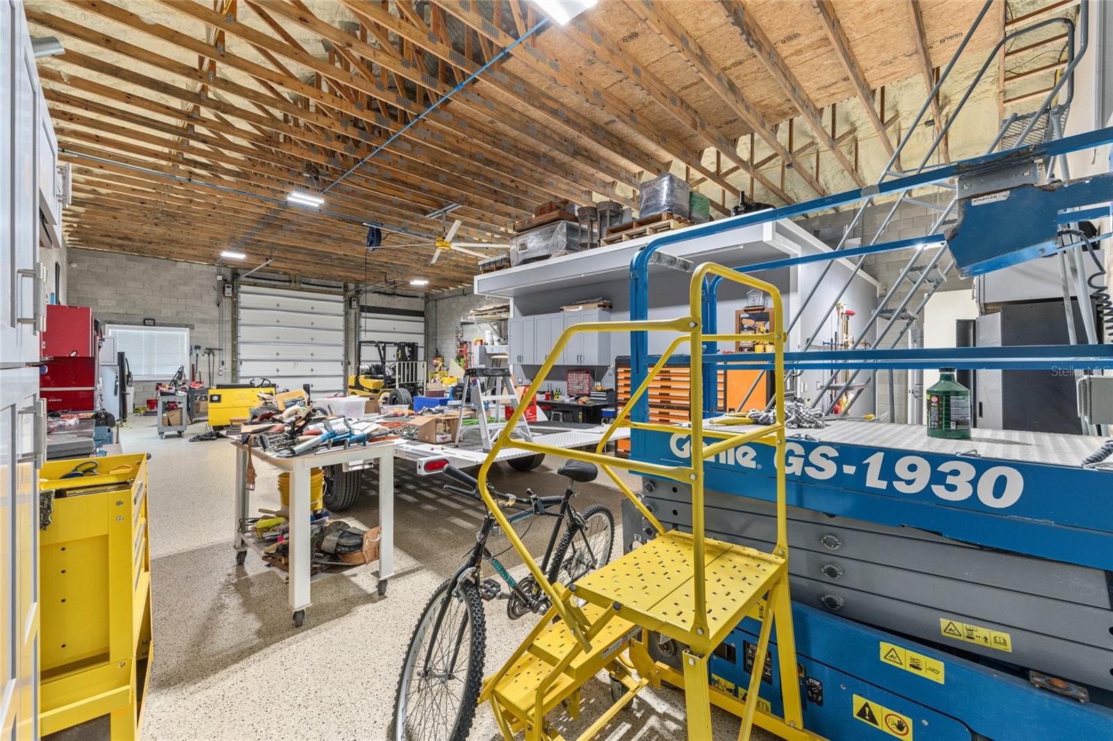 RAINBOW SPGS 04 REP - Residential