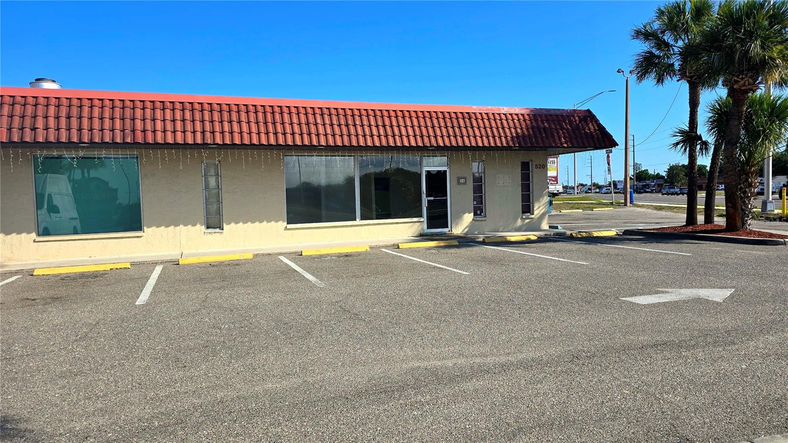 VENICE EDGEWOOD SEC OF - Commercial Lease