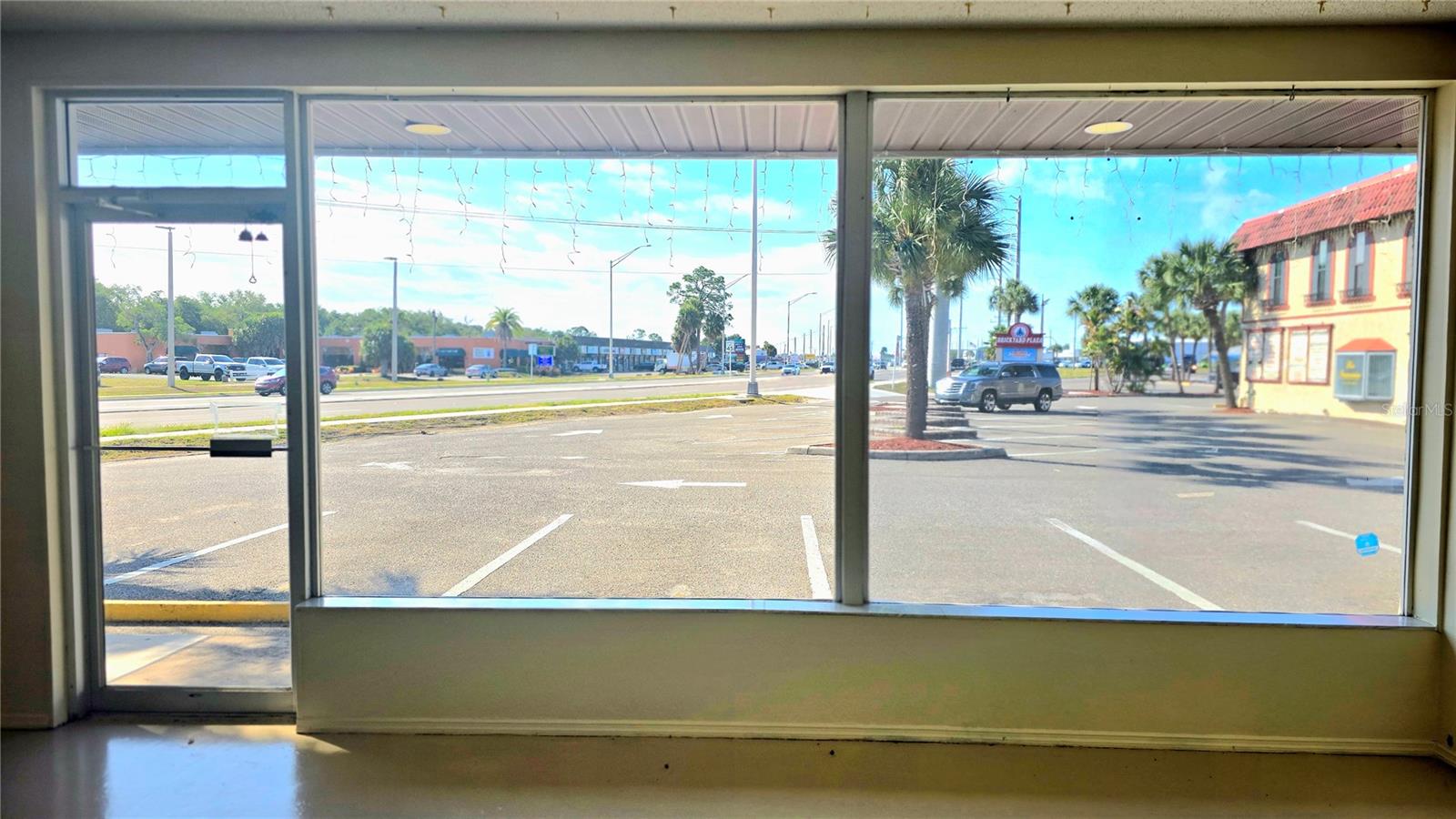 VENICE EDGEWOOD SEC OF - Commercial Lease