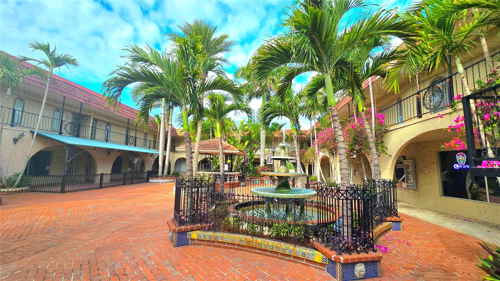 VENICE EDGEWOOD SEC OF - Commercial Lease