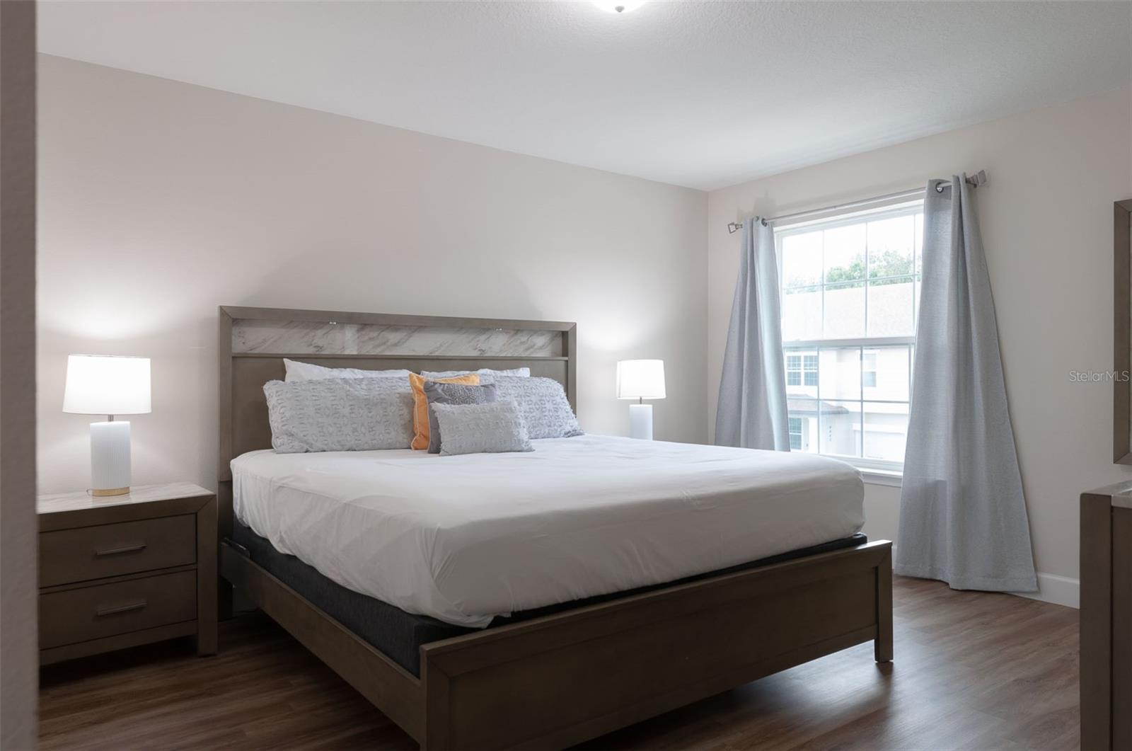 SUMMER FLOWERS TWNHMS - Residential Lease