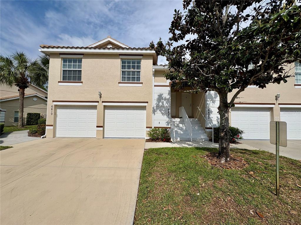 Photo of 6421 Bay Cedar Lane, Bradenton, FL 34203 (MLS # A4688444)