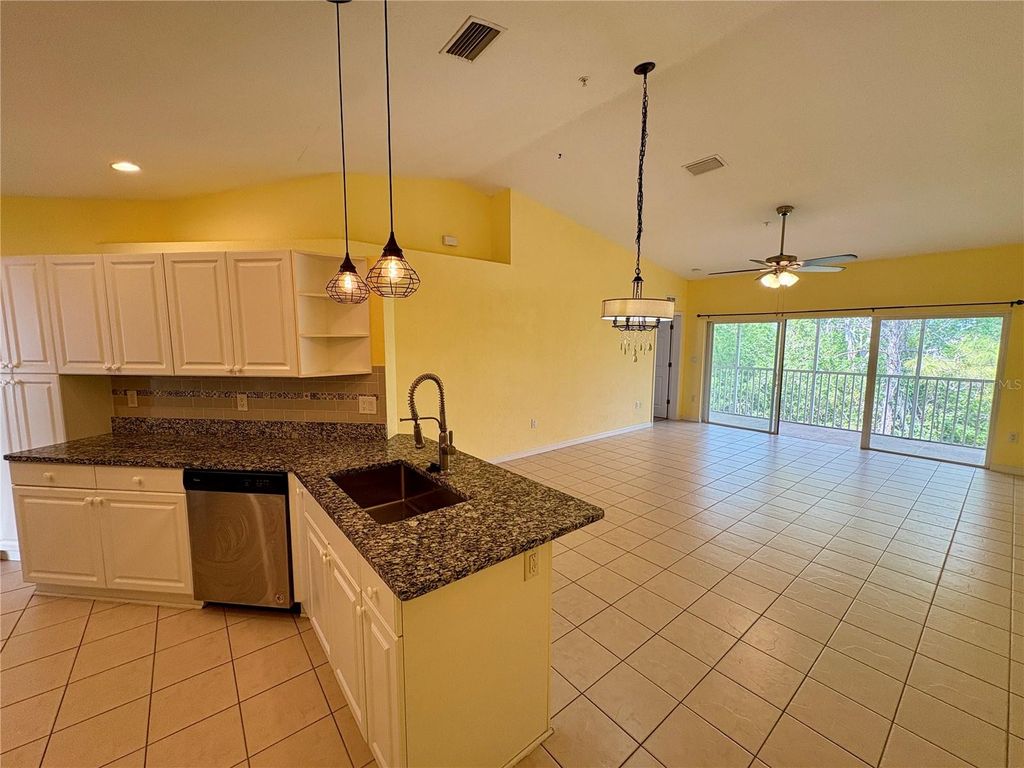 Photo of 6421 Bay Cedar Lane, Bradenton, FL 34203 (MLS # A4688444)