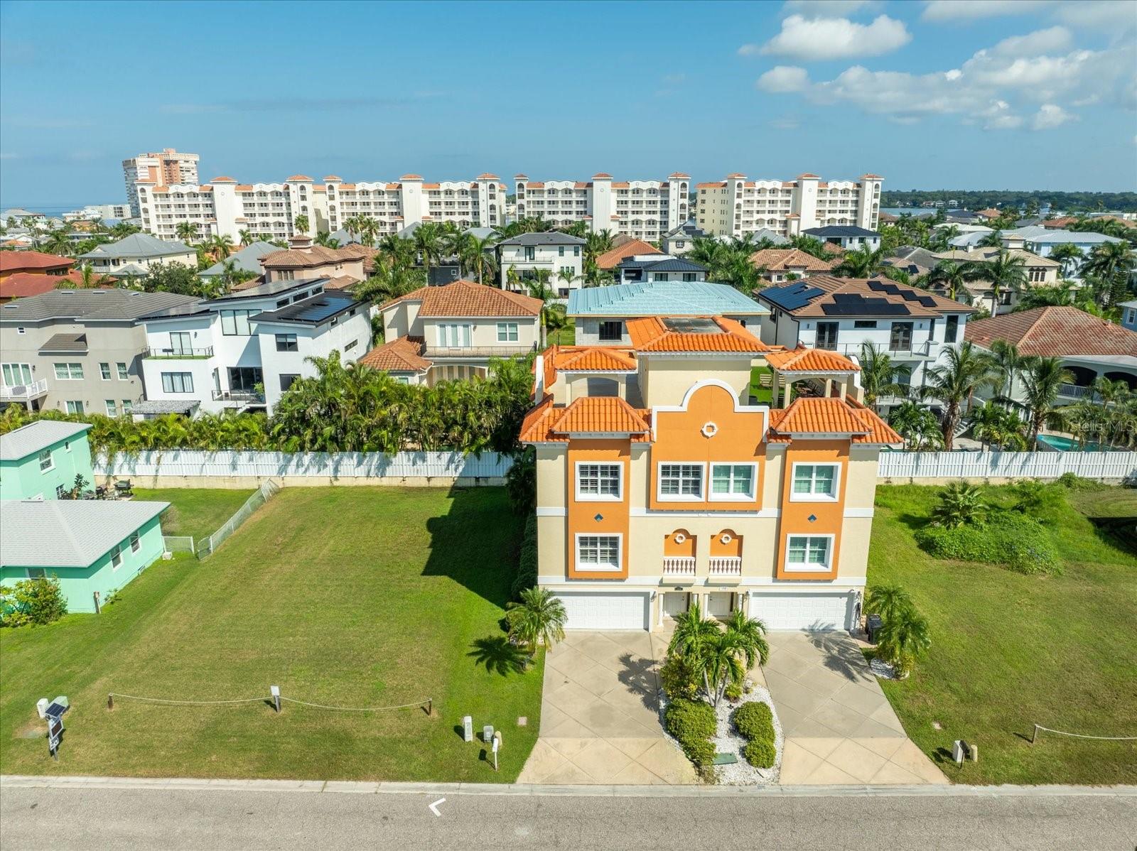 GAY SHORES - Residential