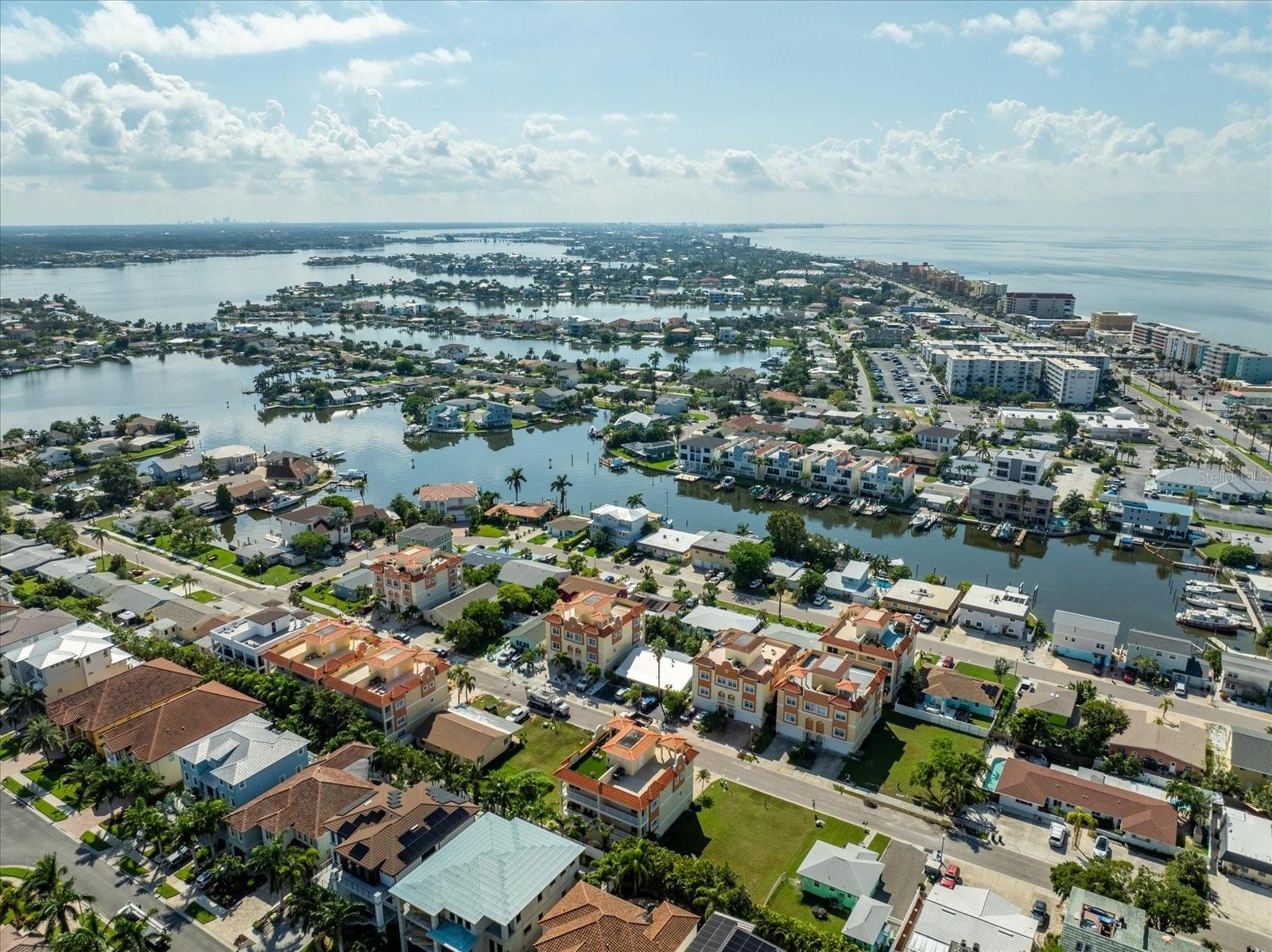 GAY SHORES - Residential