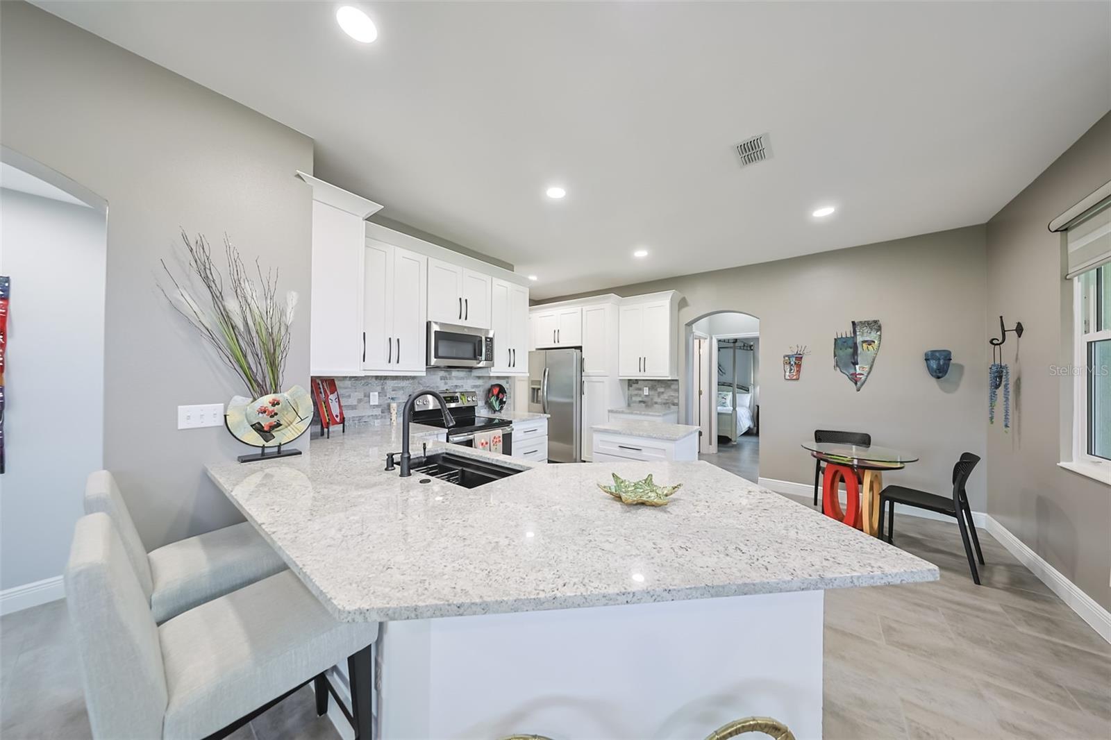 ACADIA II CONDOMINUM - Residential