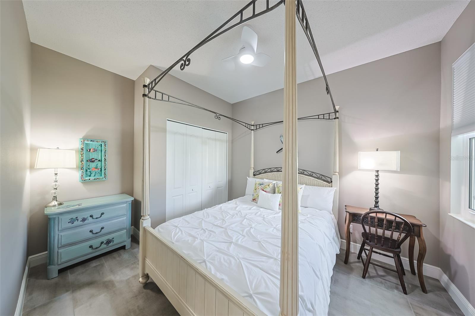 ACADIA II CONDOMINUM - Residential