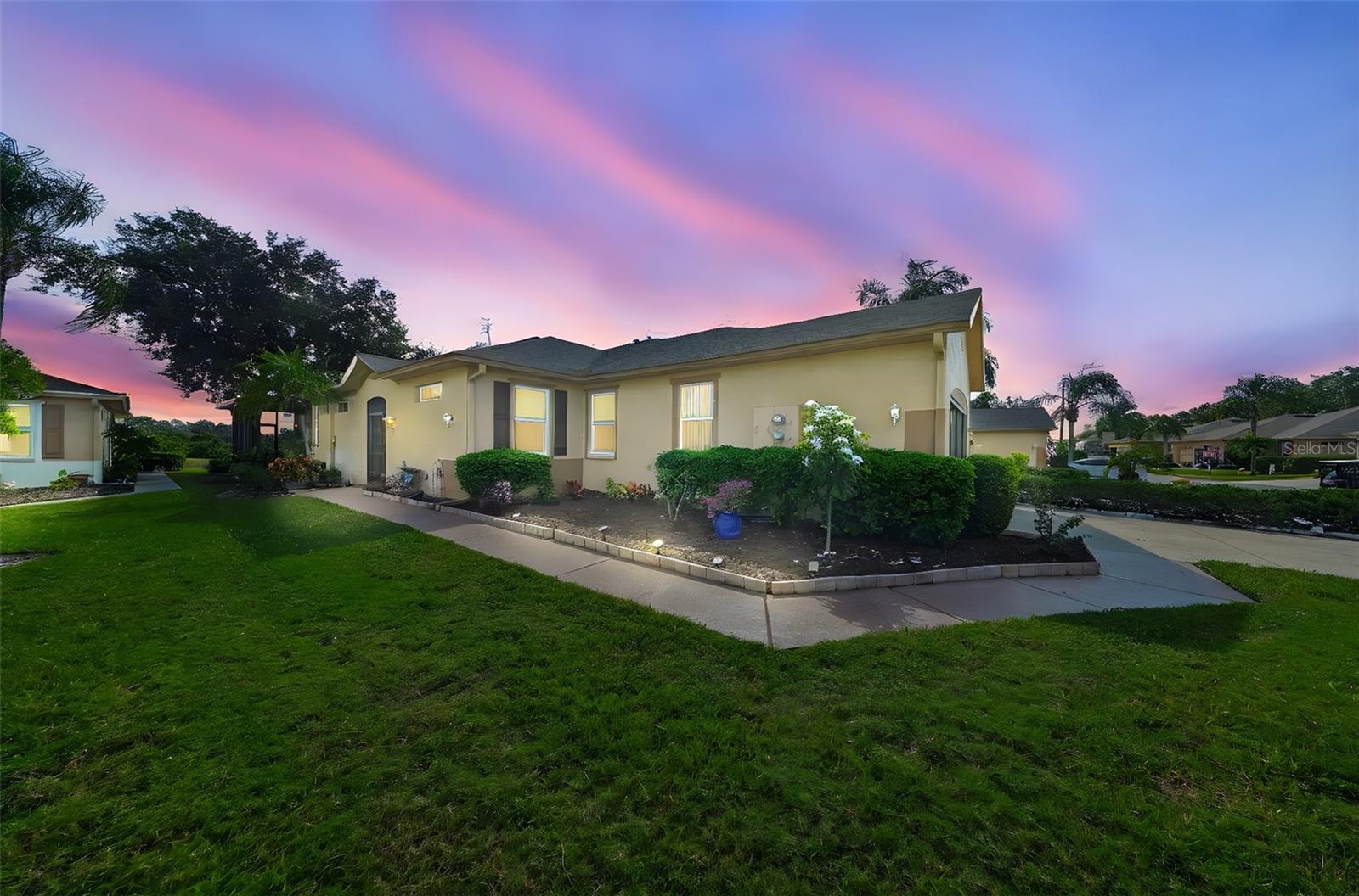 ACADIA II CONDOMINUM - Residential