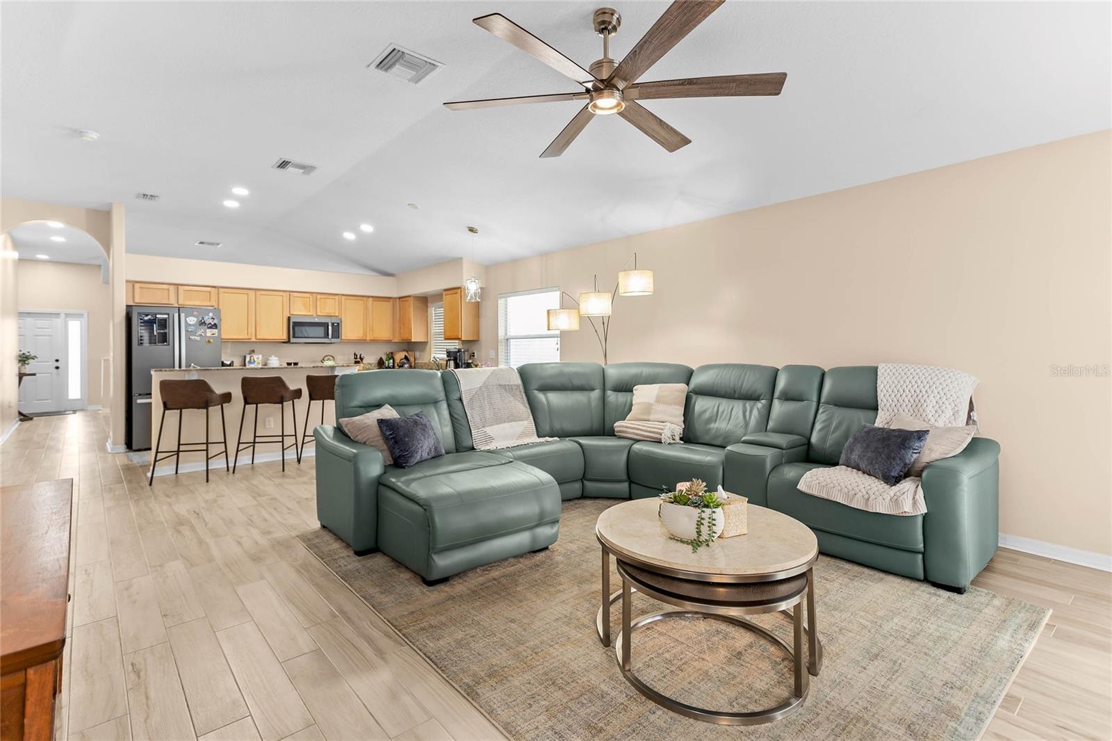 BRIDGEWATER PH 04 - Residential