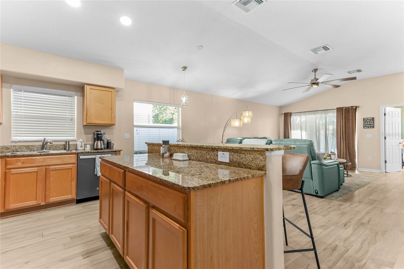 BRIDGEWATER PH 04 - Residential