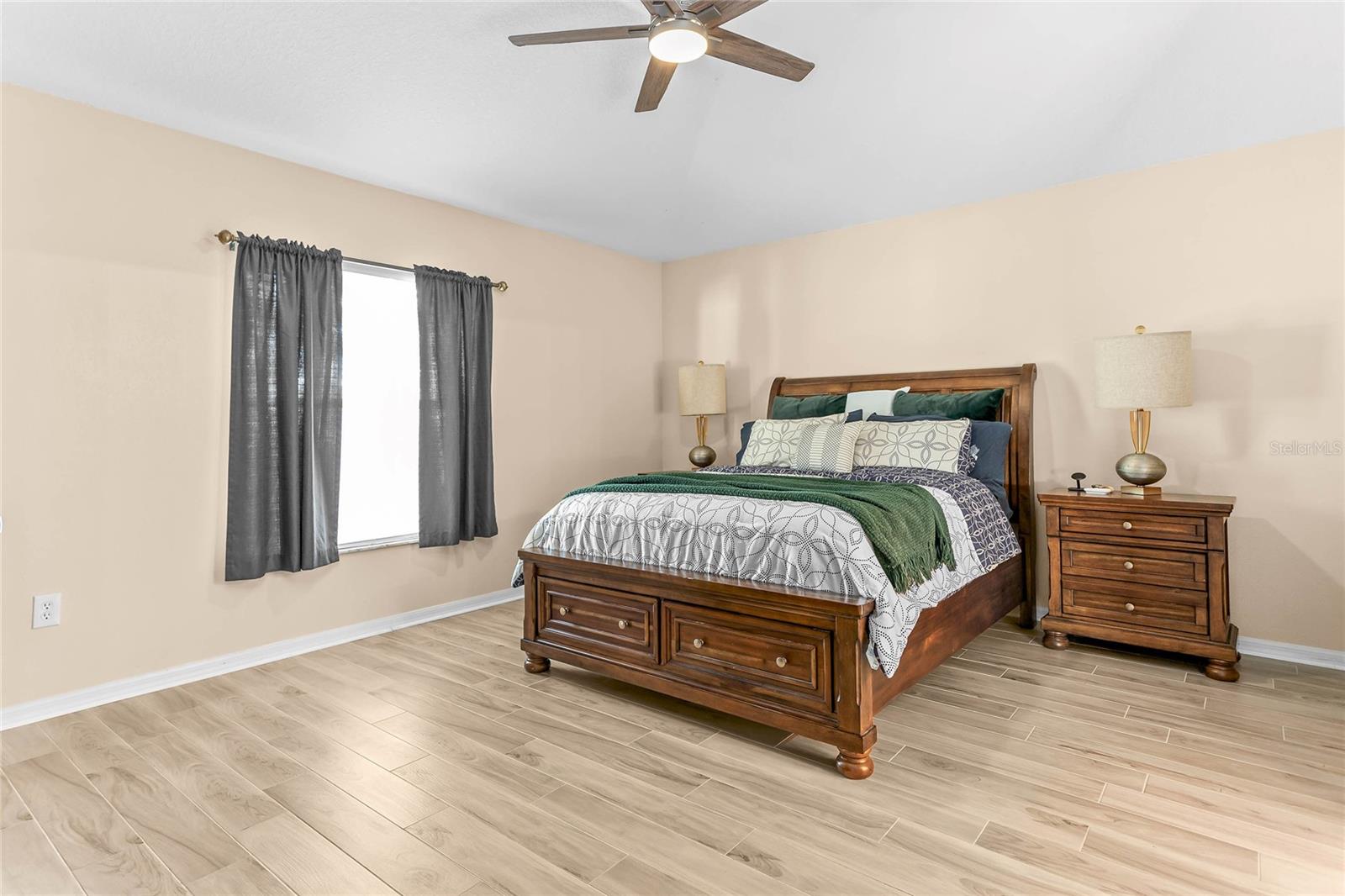 BRIDGEWATER PH 04 - Residential