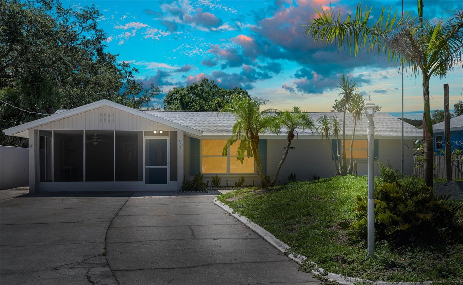 Charming 3-bedroom, 1-bath home! Enjoy the convenience of nearby waterfront dining and a beautiful county park just steps away—featuring scenic walking trails, picnic areas, and a canoe/kayak launch. Ideally located just minutes from Nokomis Beach, the Nokomis Jetties, Downtown Venice, and Casey Key. With easy access to both I-75 and US 41, this home offers a perfect location for commuting or weekend getaways.