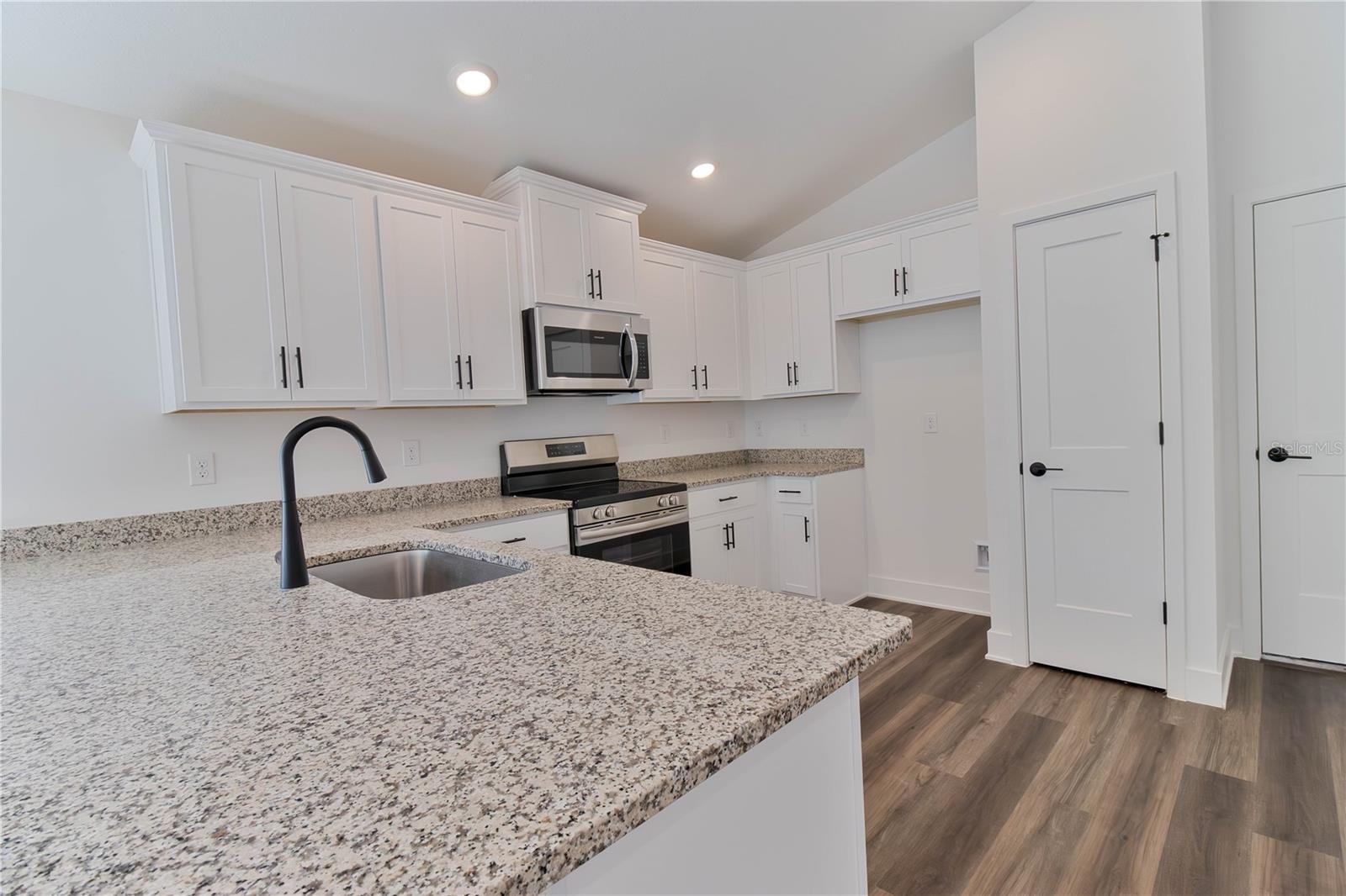 BRIARWOOD - Residential