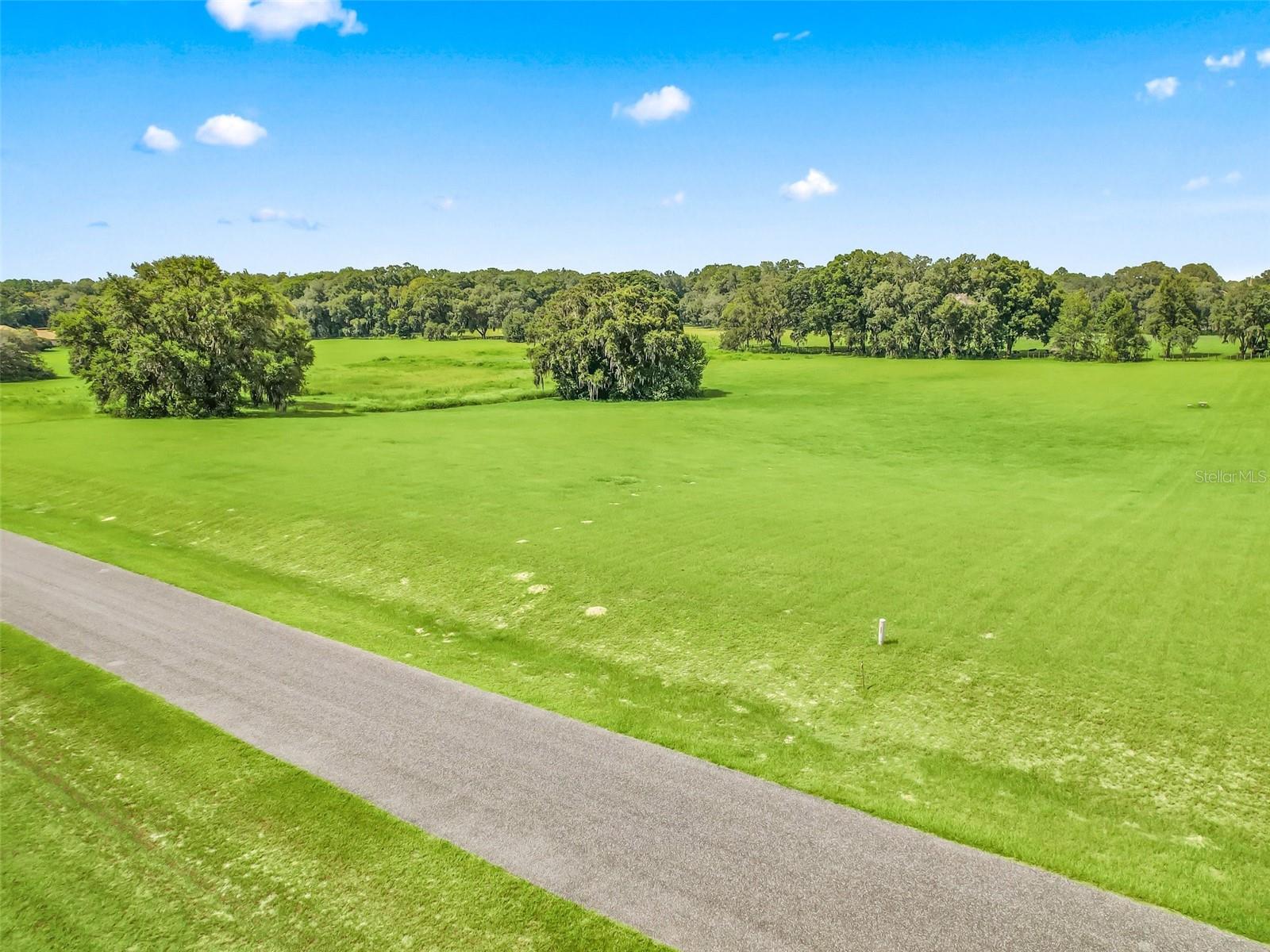 GREENWAY CROSSINGS - Land