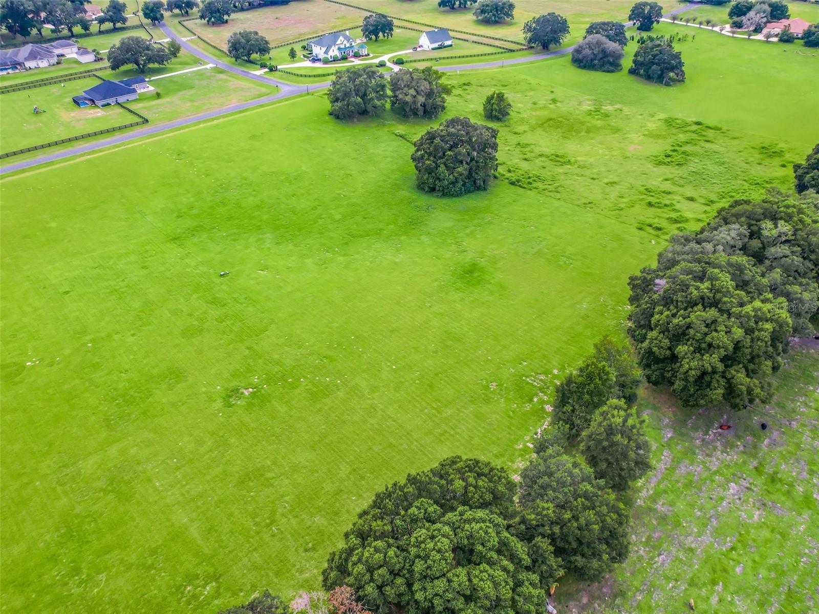 GREENWAY CROSSINGS - Land