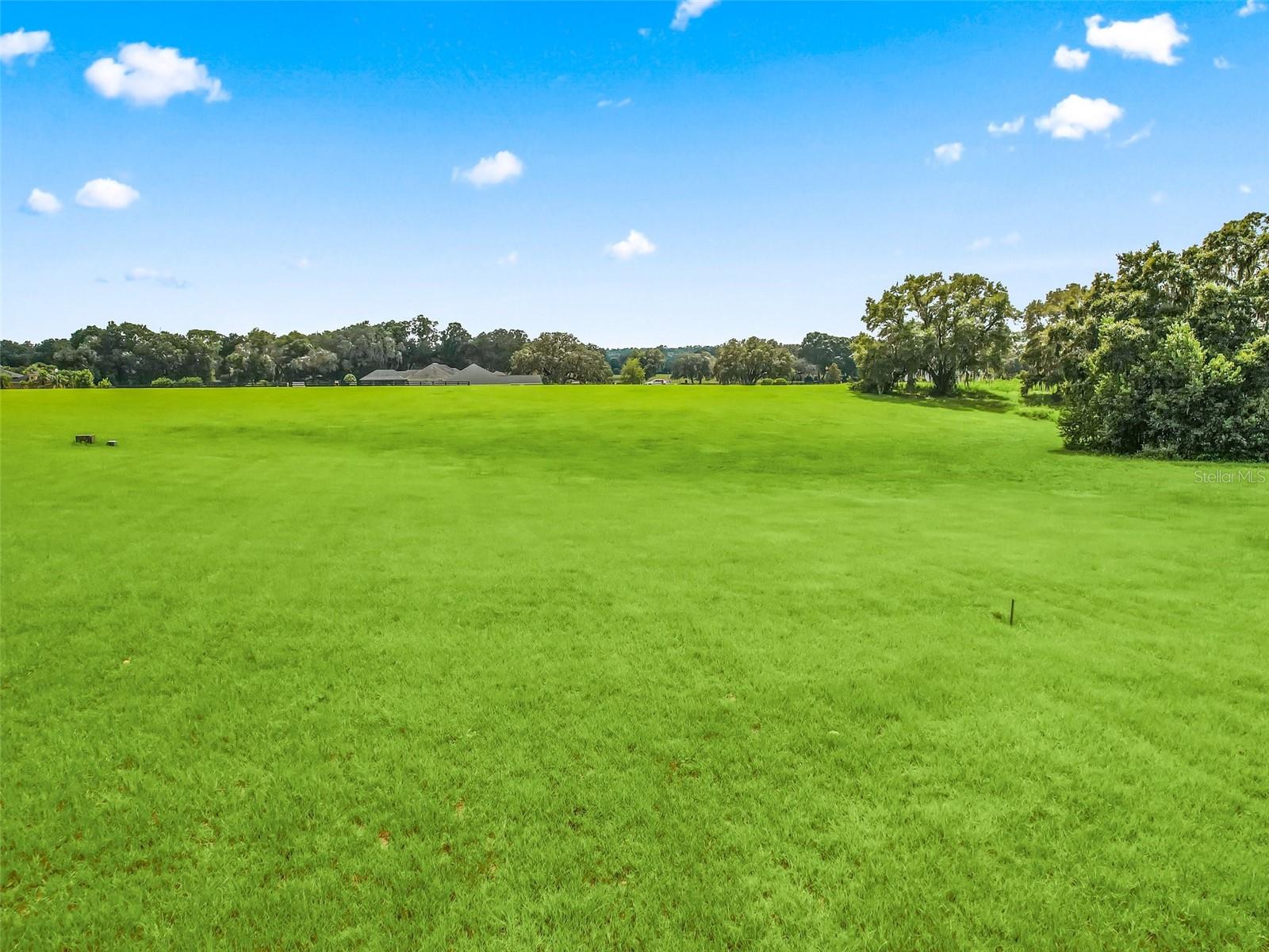 GREENWAY CROSSINGS - Land