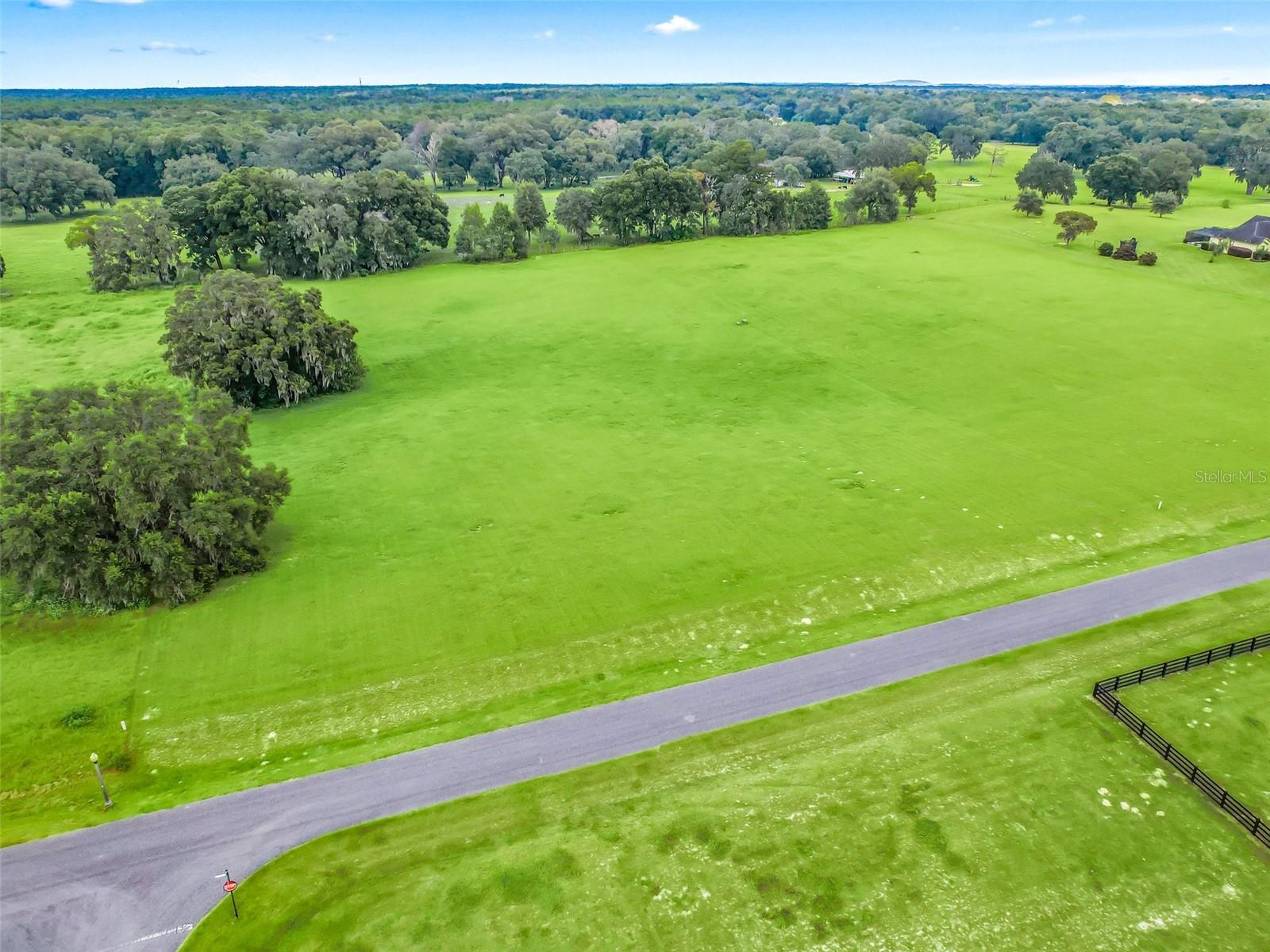 GREENWAY CROSSINGS - Land