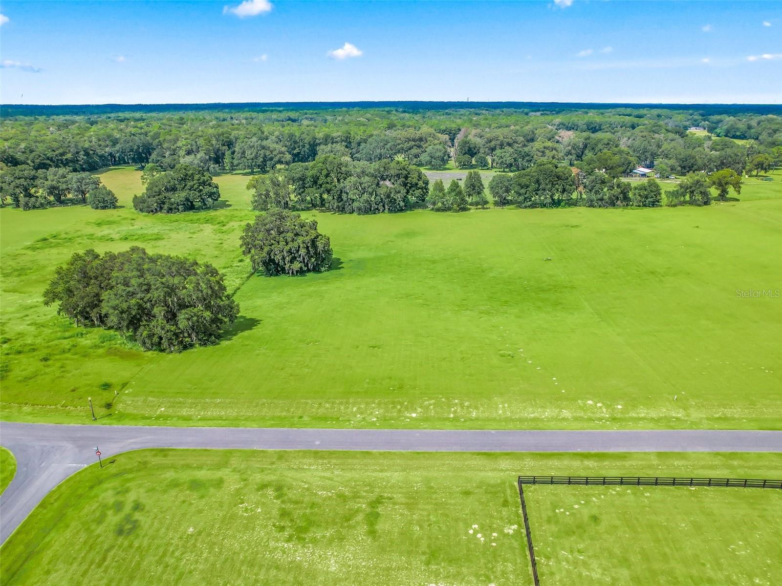 GREENWAY CROSSINGS - Land