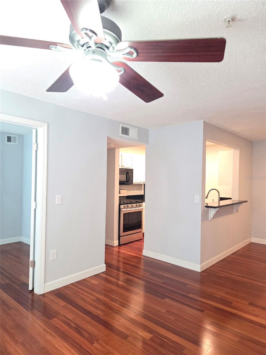 MIRIADA CONDO - Residential Lease