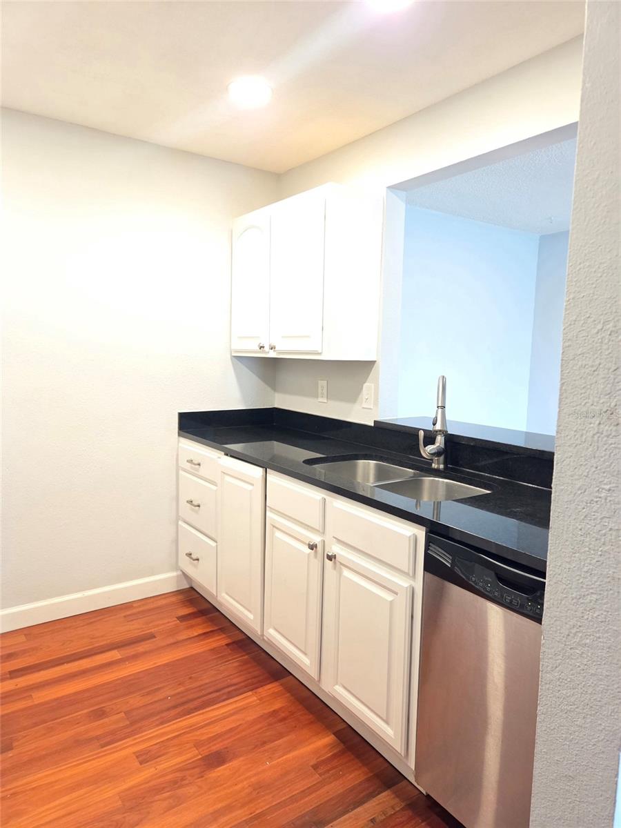 MIRIADA CONDO - Residential Lease