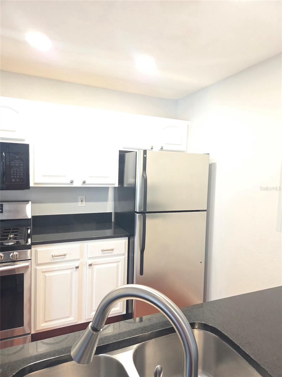 MIRIADA CONDO - Residential Lease