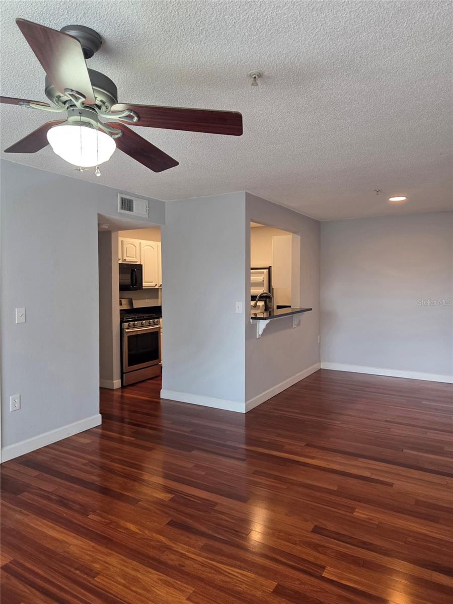 MIRIADA CONDO - Residential Lease