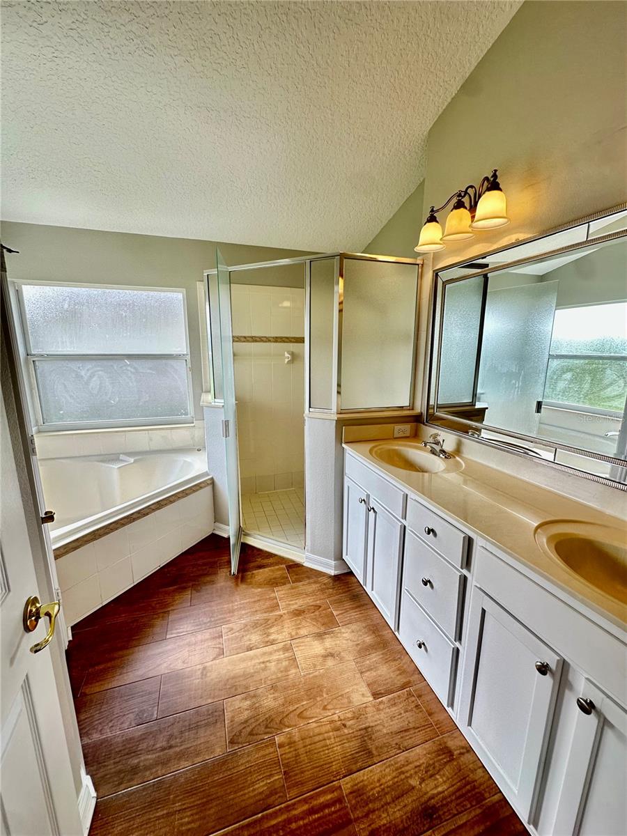 CYPRESS CHASE - Residential Lease