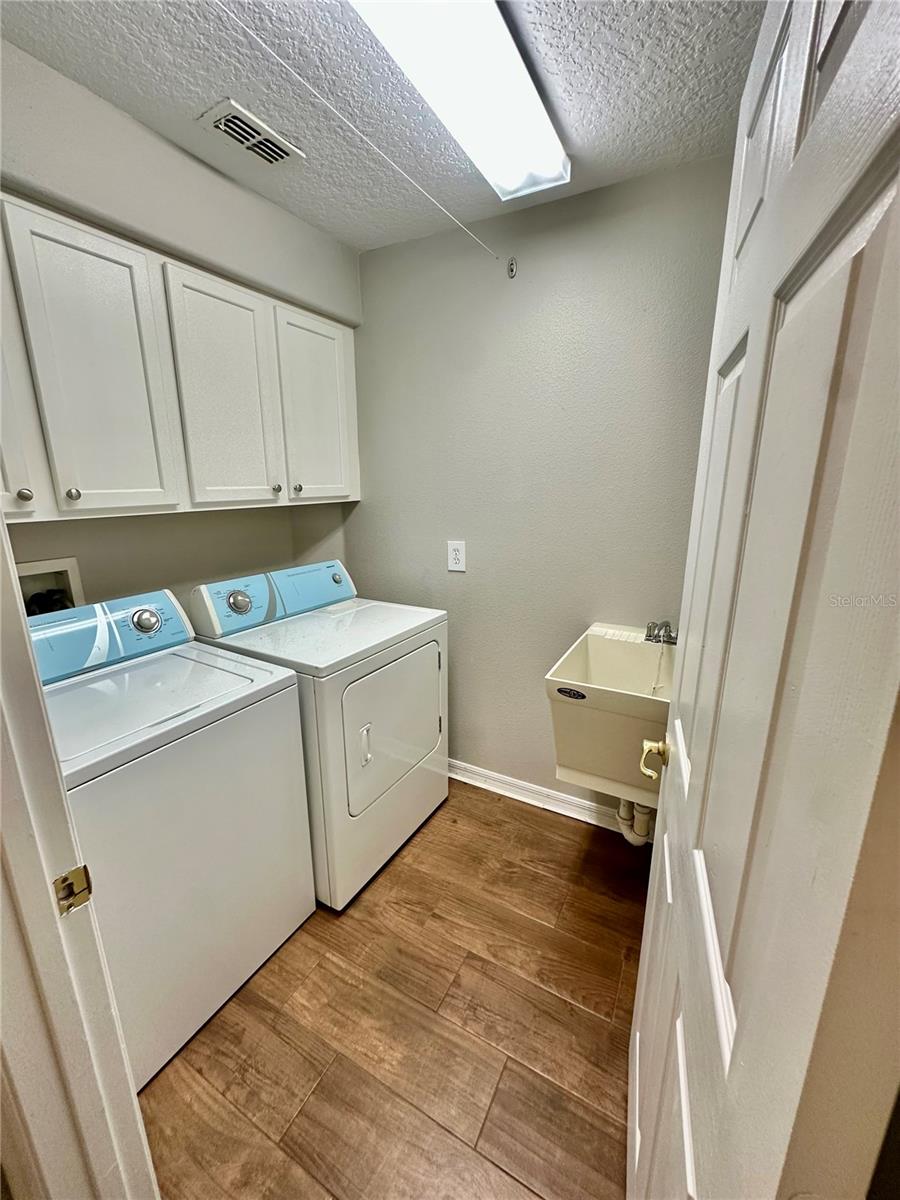 CYPRESS CHASE - Residential Lease