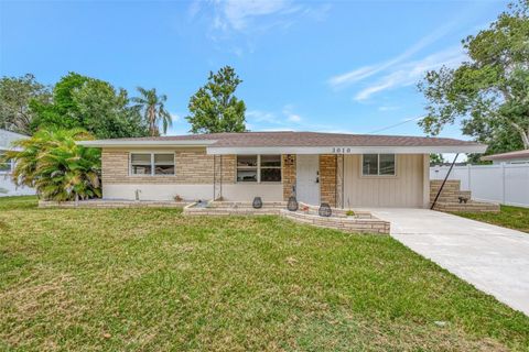 A home in SARASOTA