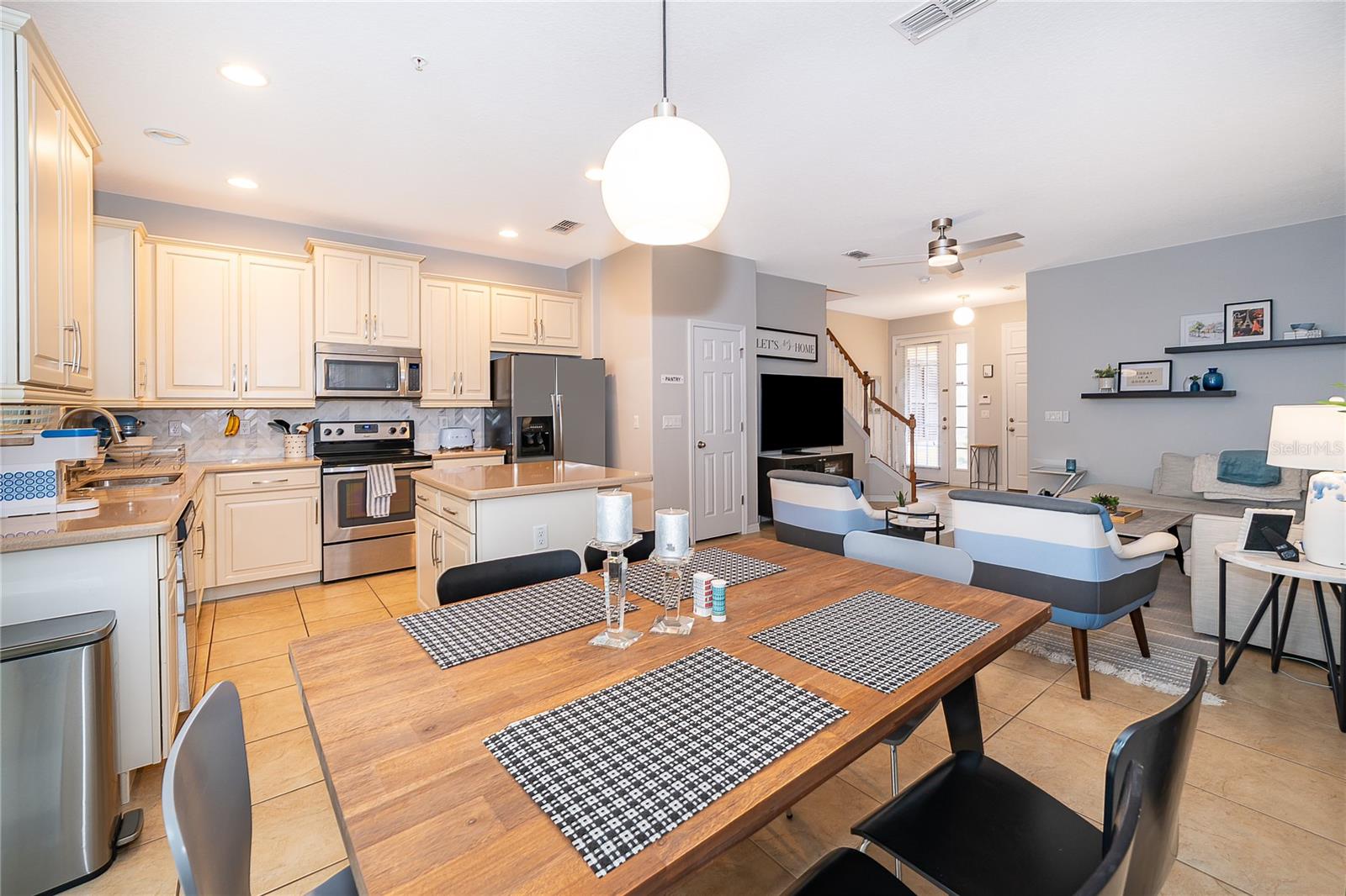 TUSCANY PLACE TWNHMS - Residential