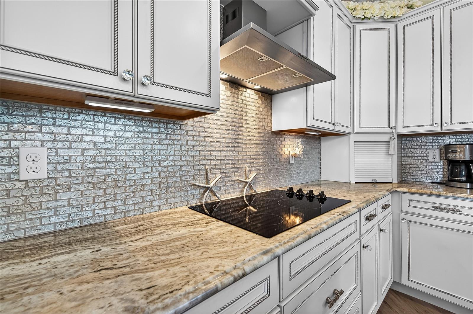 CORAL CAYE - Residential