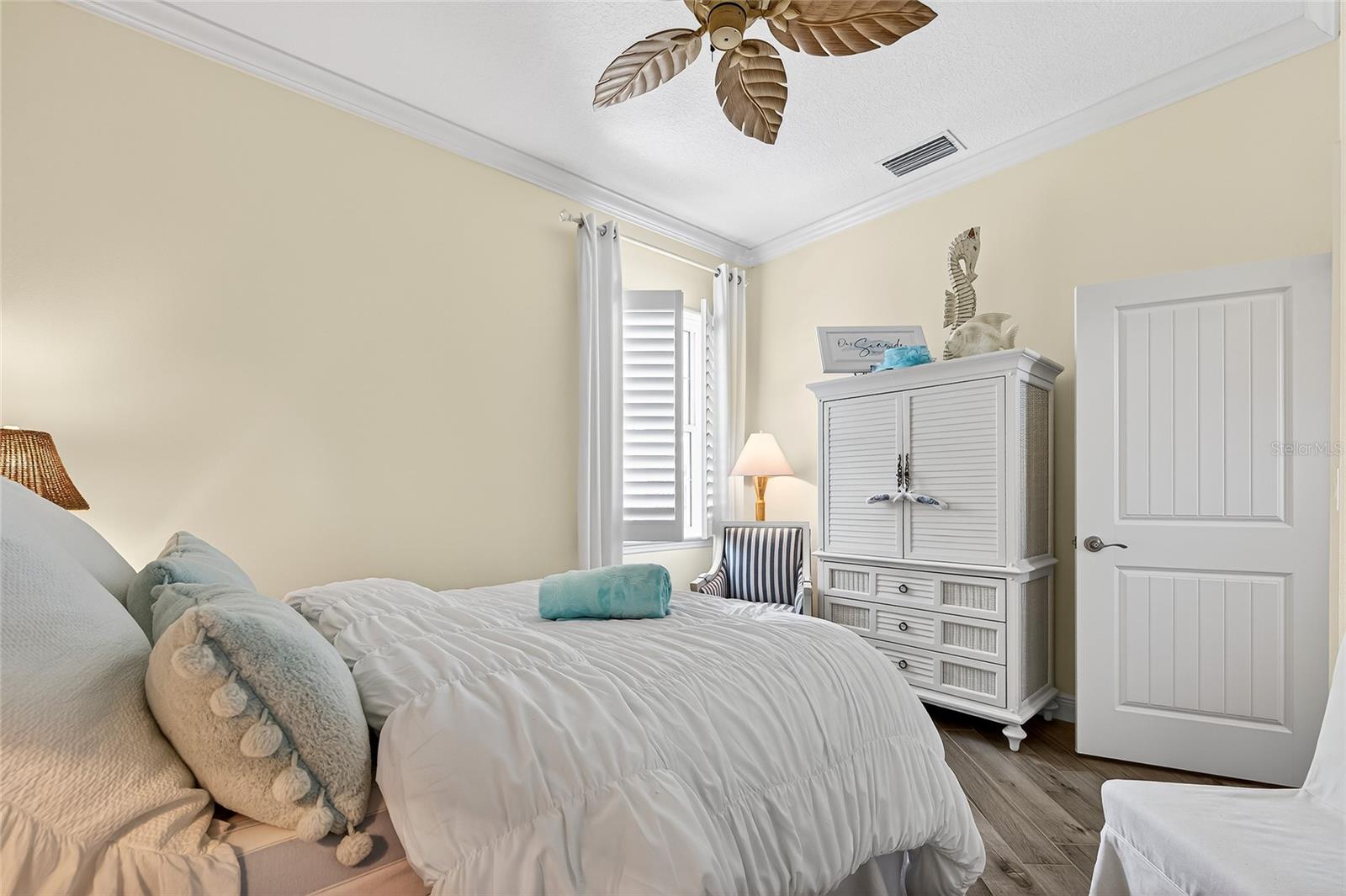 CORAL CAYE - Residential