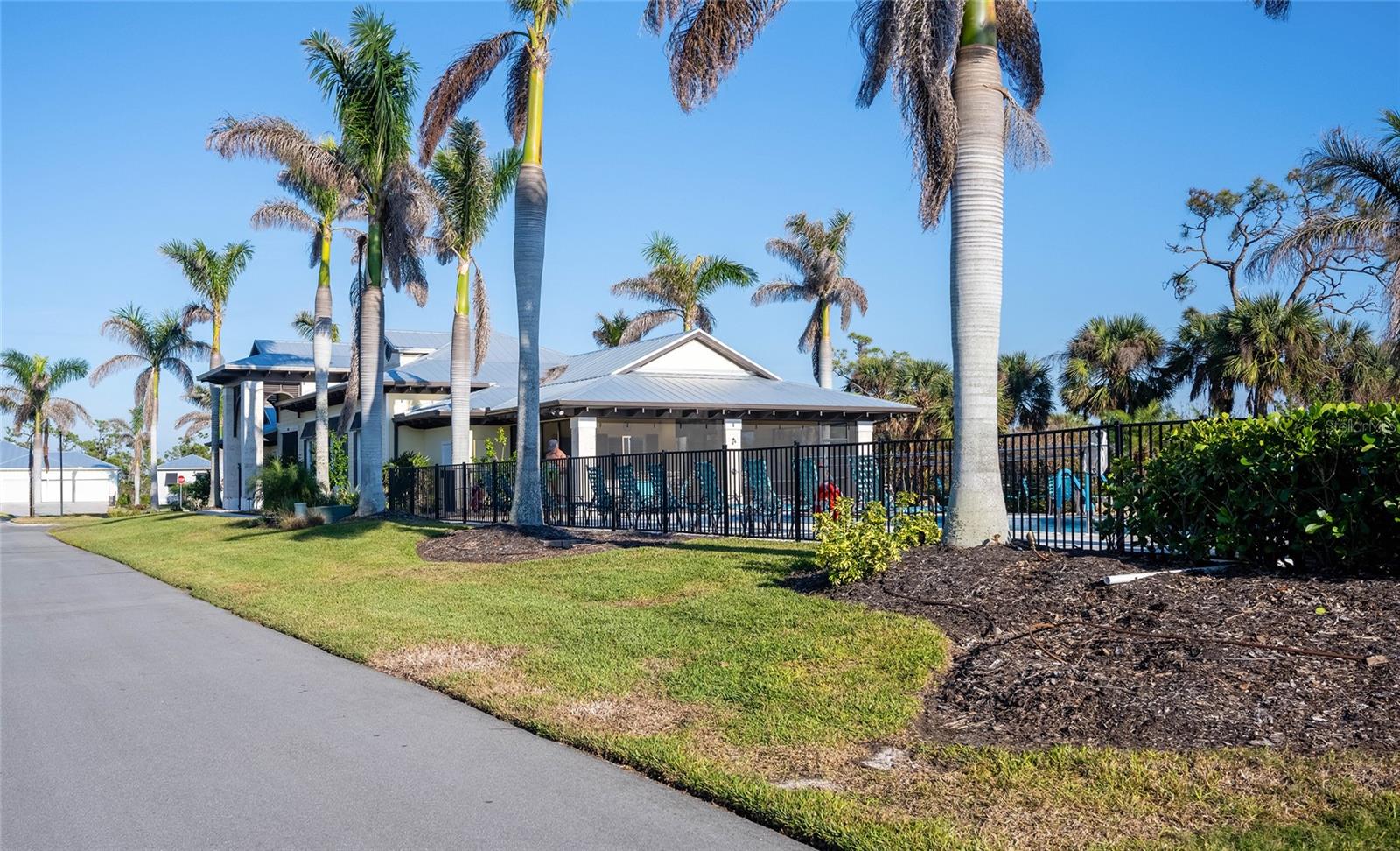 CORAL CAYE - Residential