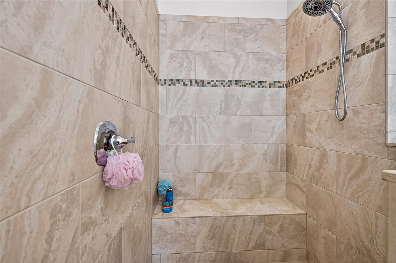 CORAL CAYE - Residential